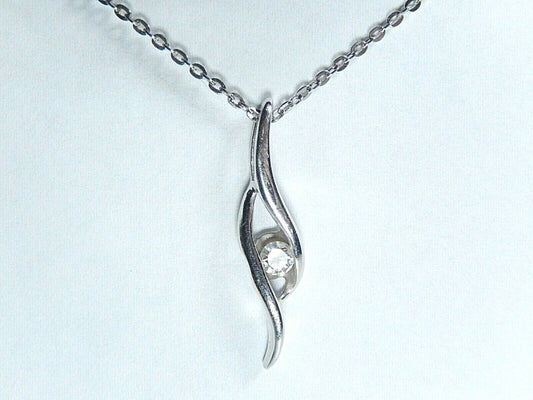 *VINTAGE*  14k White Gold Diamond Solitaire Drop  Slide Pendant with 18" Chain