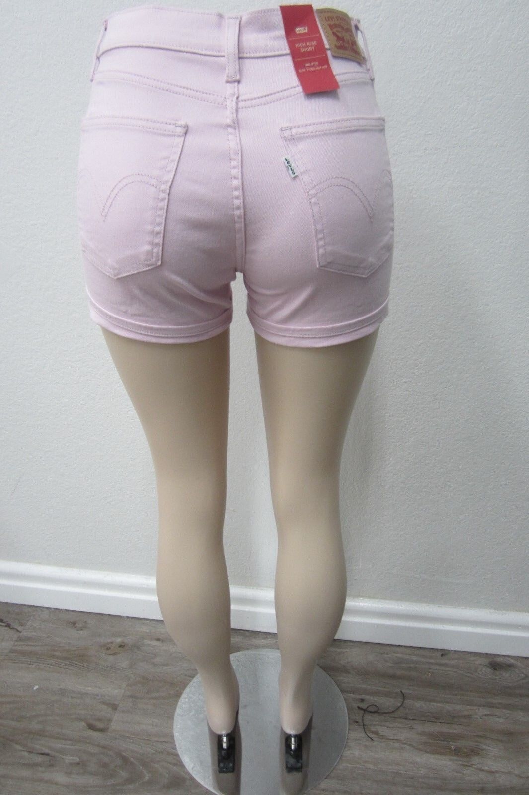 *NWT*  NEW LEVI'S WOMENS HIGH RISE CUFFED  SHORTS - OUT OF THE PINK - Size W27