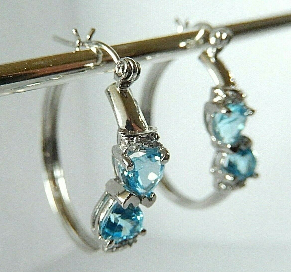 *NEW* 10K White Gold  LARGE 2.00CT BLUE TOPAZ AND DIAMONDS 25mm HOOP EARRINGS