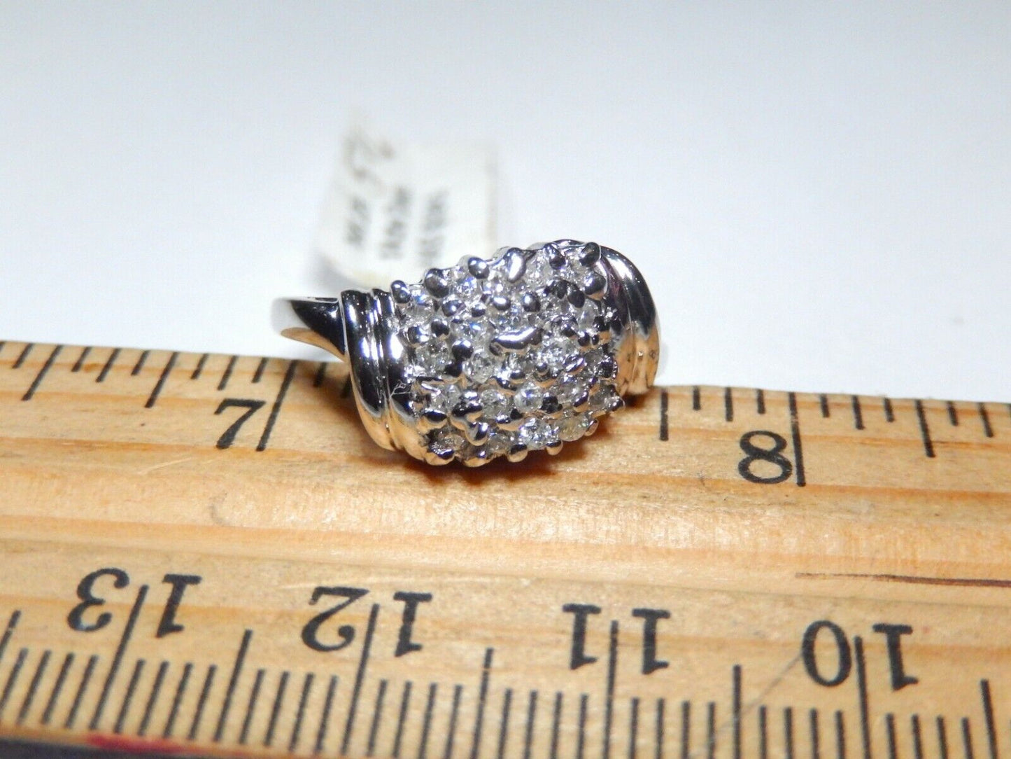 *NWT*  14K White Gold .25ct Natural VS Diamond Cluster Ring  Size 7.5