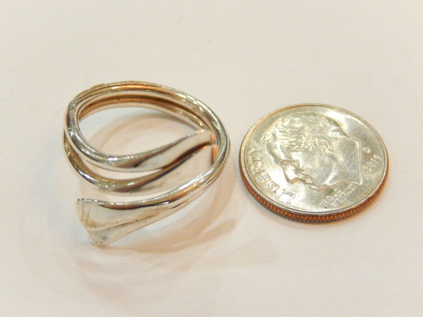 *VINTAGE*  Sterling Silver Modernist Wrap Around Band Ring Size  Adjustable