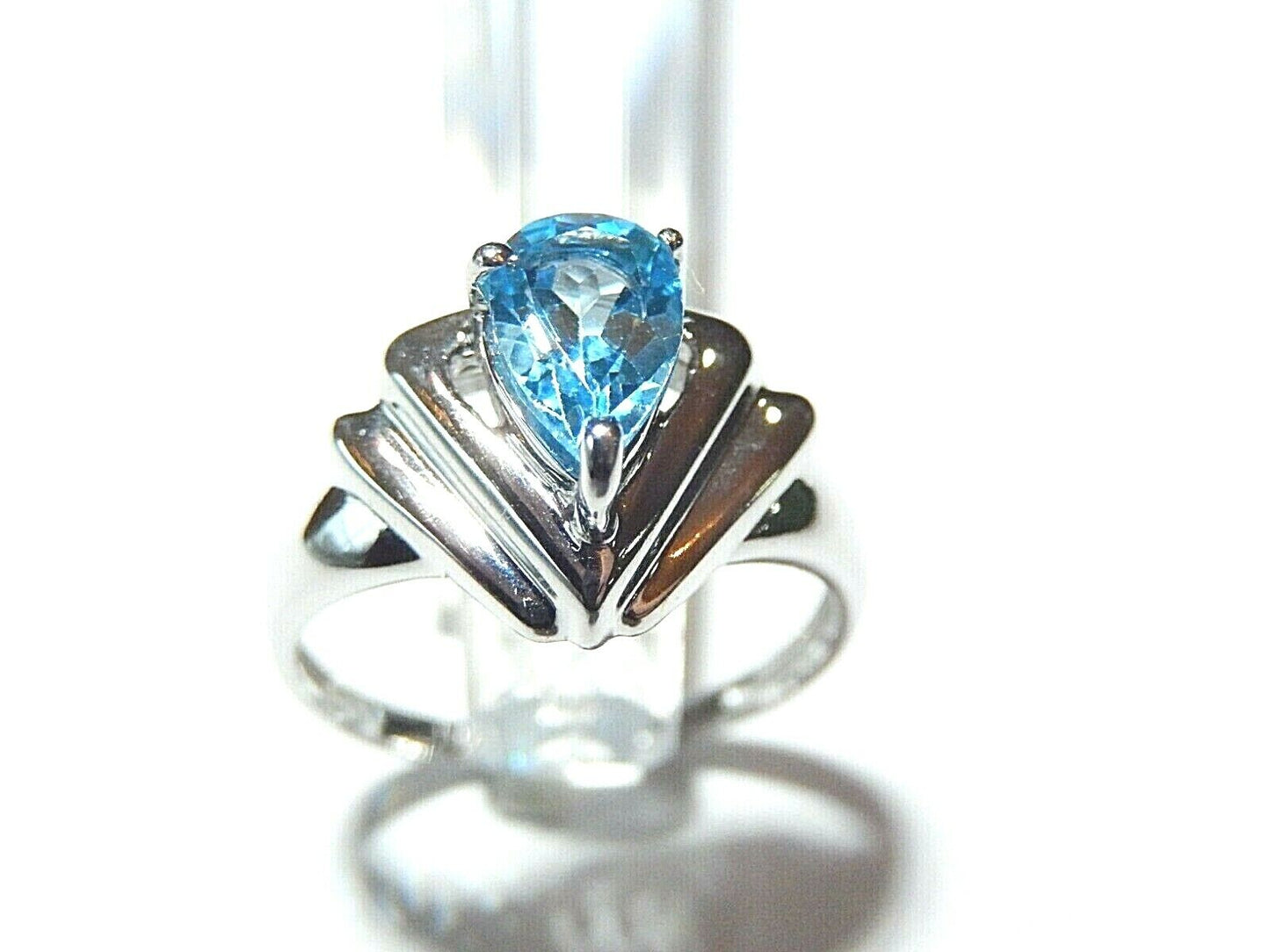 *NWT* 10k White Gold Modern Style Genuine .75CT London Blue Pear Topaz Ring Sz 7