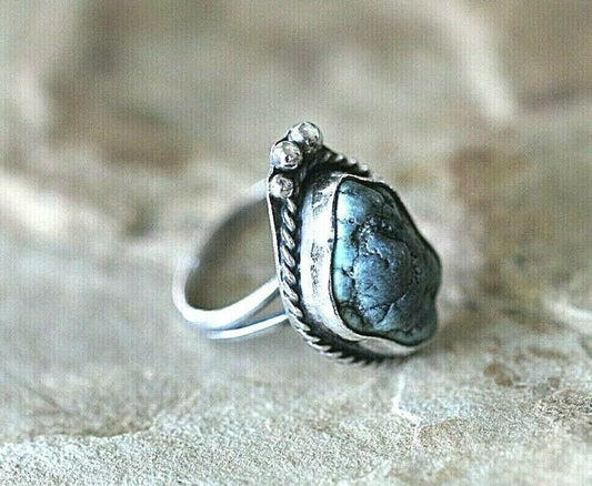 *VINTAGE*  Navajo Turquoise Sterling Silver Native American Ring Size 8.5