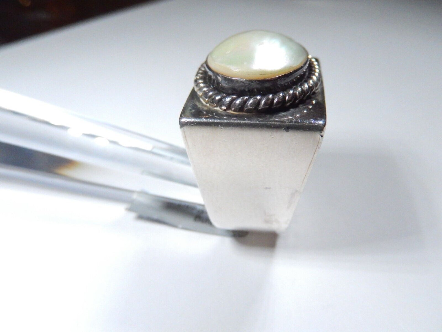 Large Heavy 23.5 gm Natural Mother of Pearl Ring Oval  Sterling Silver Size 8.25
