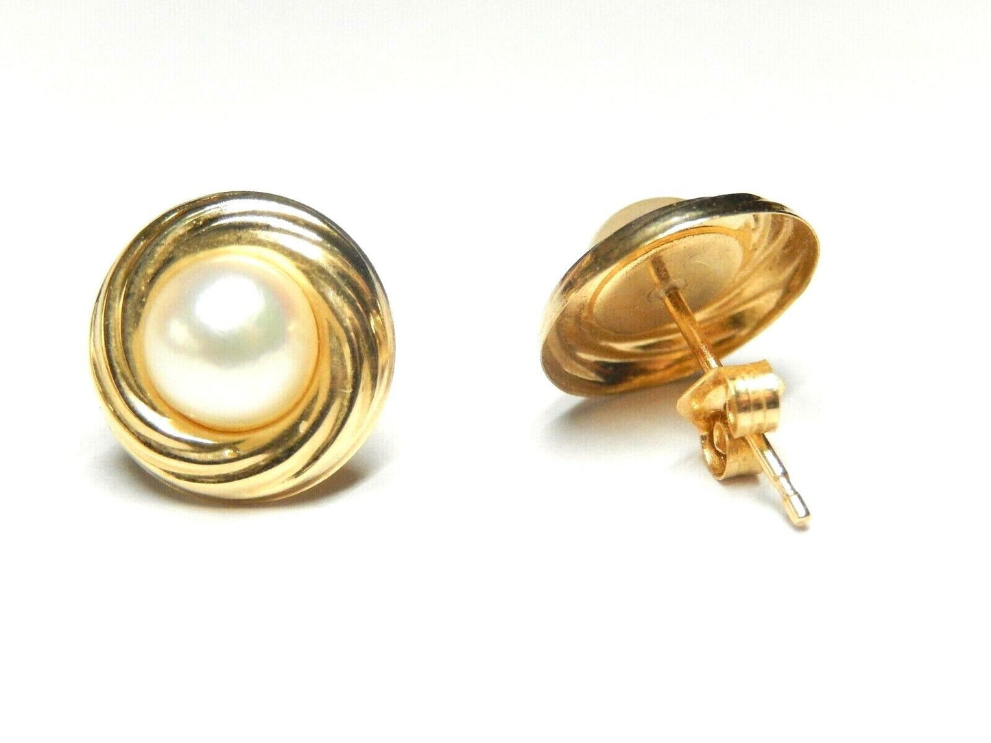 *VINTAGE*  14k Yellow Gold Designer Pearl 6.5 mm Pierced Stud Earrings