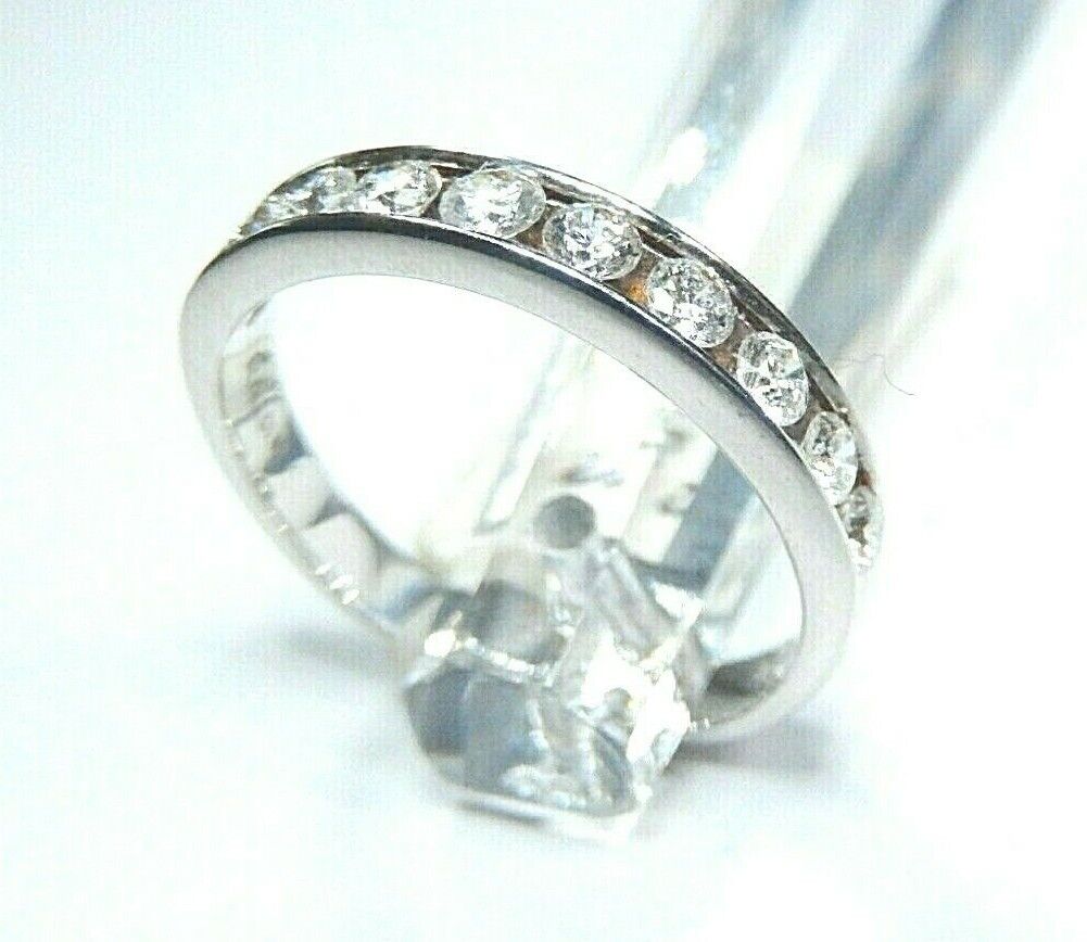 *NWT* 18K White Gold .66CT VS Diamond Anniversary or Wedding Band  (Size 7.5)