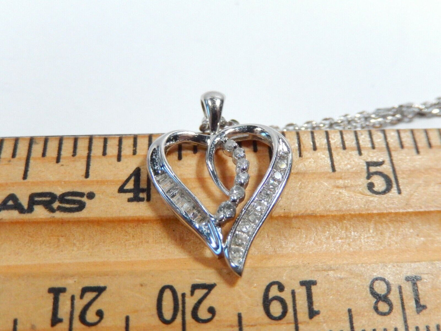 *NEW*  10K White Gold Diamond Heart Shaped Pendant w/ 18" Chain
