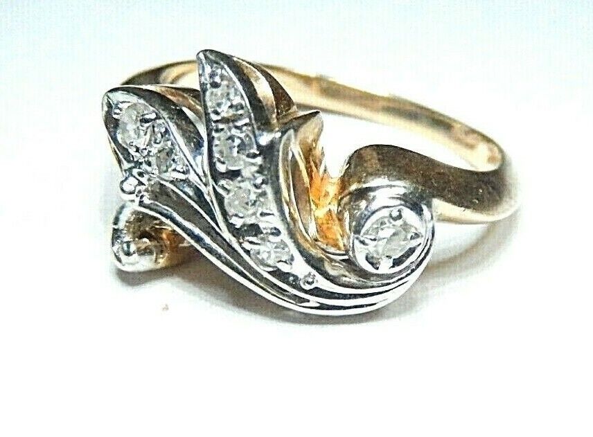 *VINTAGE*  14K Yellow Gold Seven Natural VS Diamond Ring Size 6.5