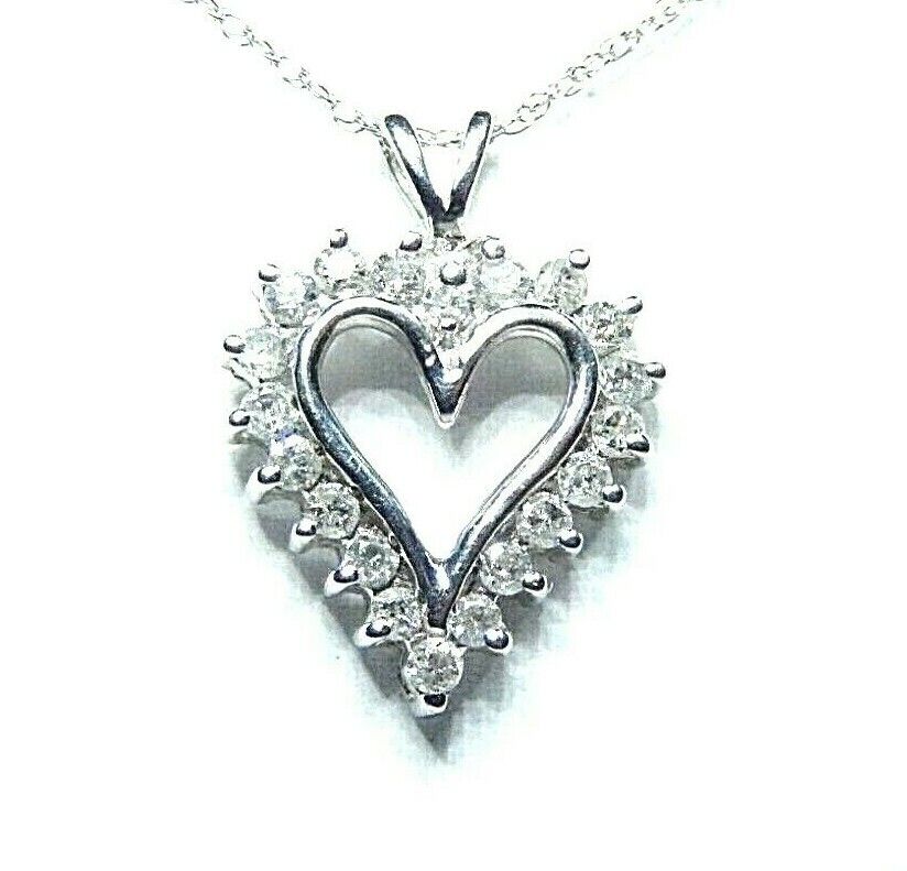 *NWT*  10k White Gold .50CT Natural Round Diamond  Heart Pendant w/18" 10K Chain