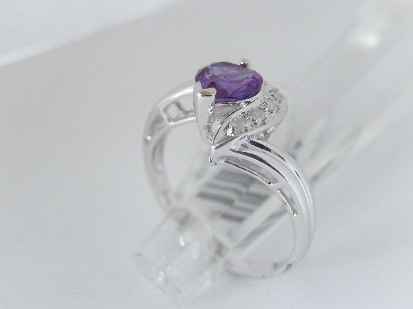 14K White Gold Heart Shape Amethyst & Diamond Ring .75 Carats Size 6.75