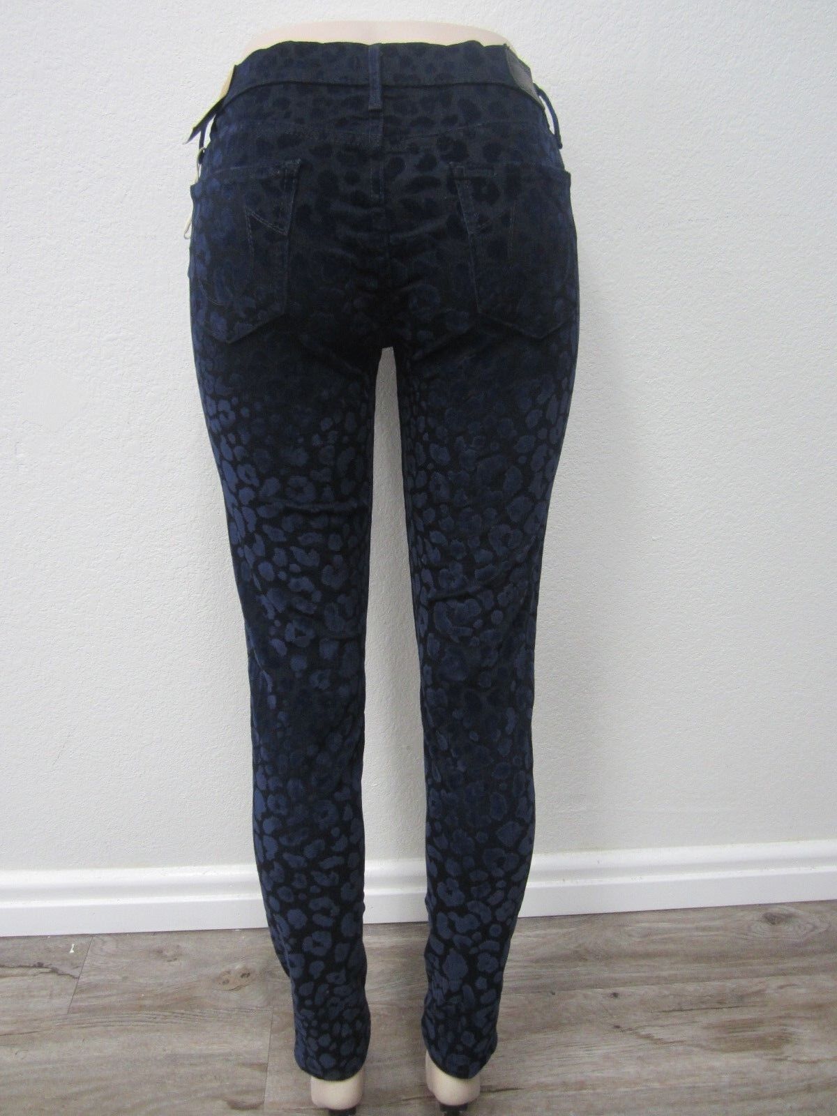 AUTHENTIC True Religion Women's Halle Super Skinny Stretch Blue SpotVelvet Jeans