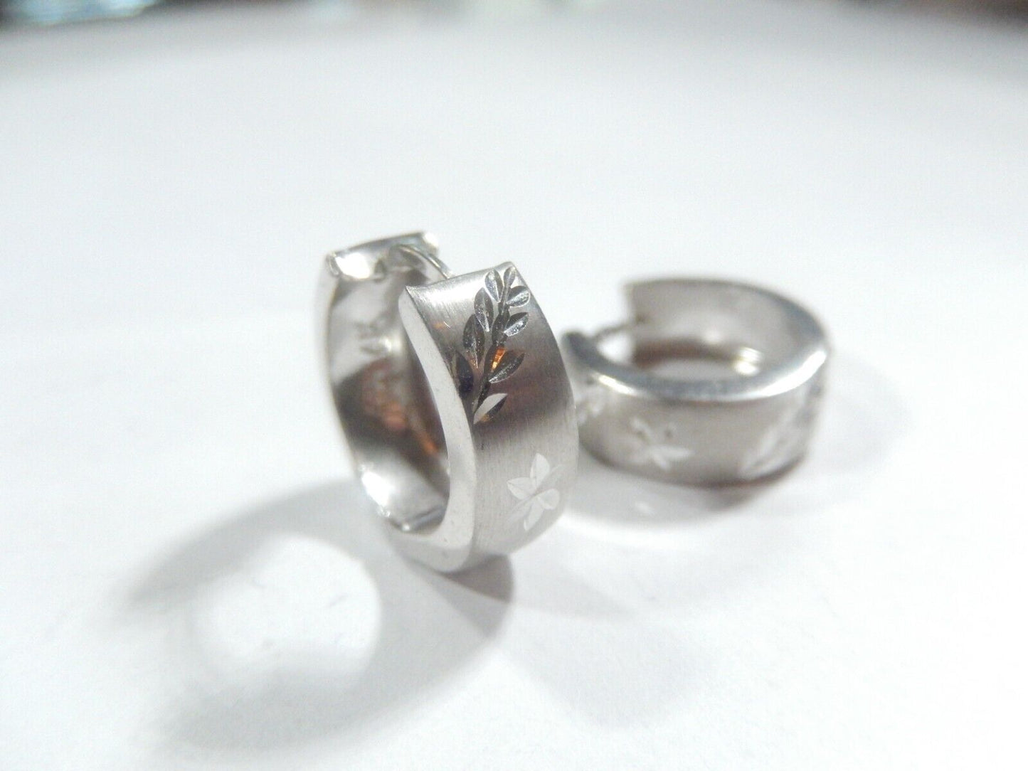14K White Gold Huggie Earrings  6mm Wide Diamond Cut Hoops 16mm Round