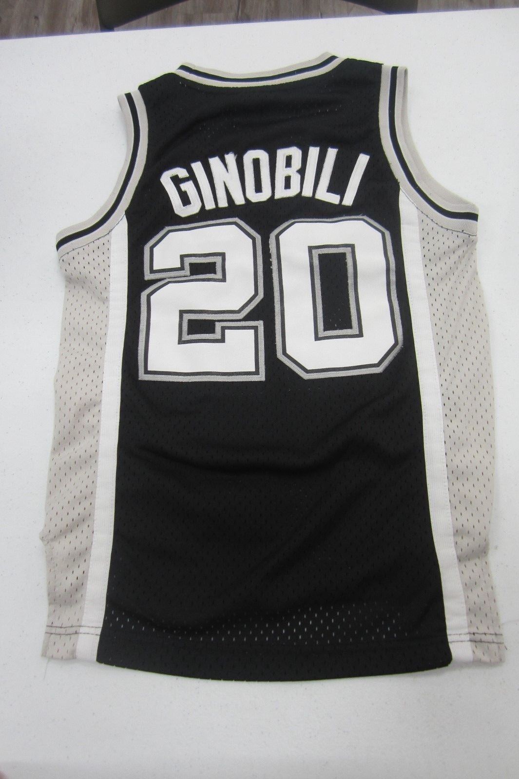 *NICE* San Antonio Spurs Manu Ginobili Reebok Sewn NBA Basketball Jersey Youth S