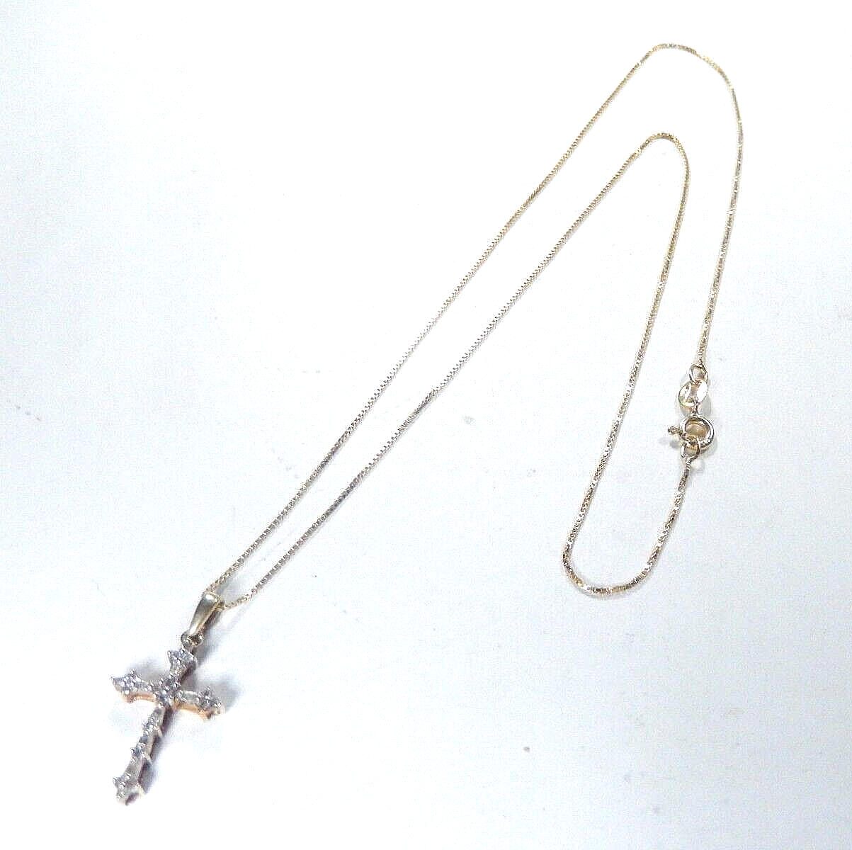 *VINTAGE* 10K Yellow Gold 1/3CT 24 Natural Diamond Cross Pendant w/18"chain