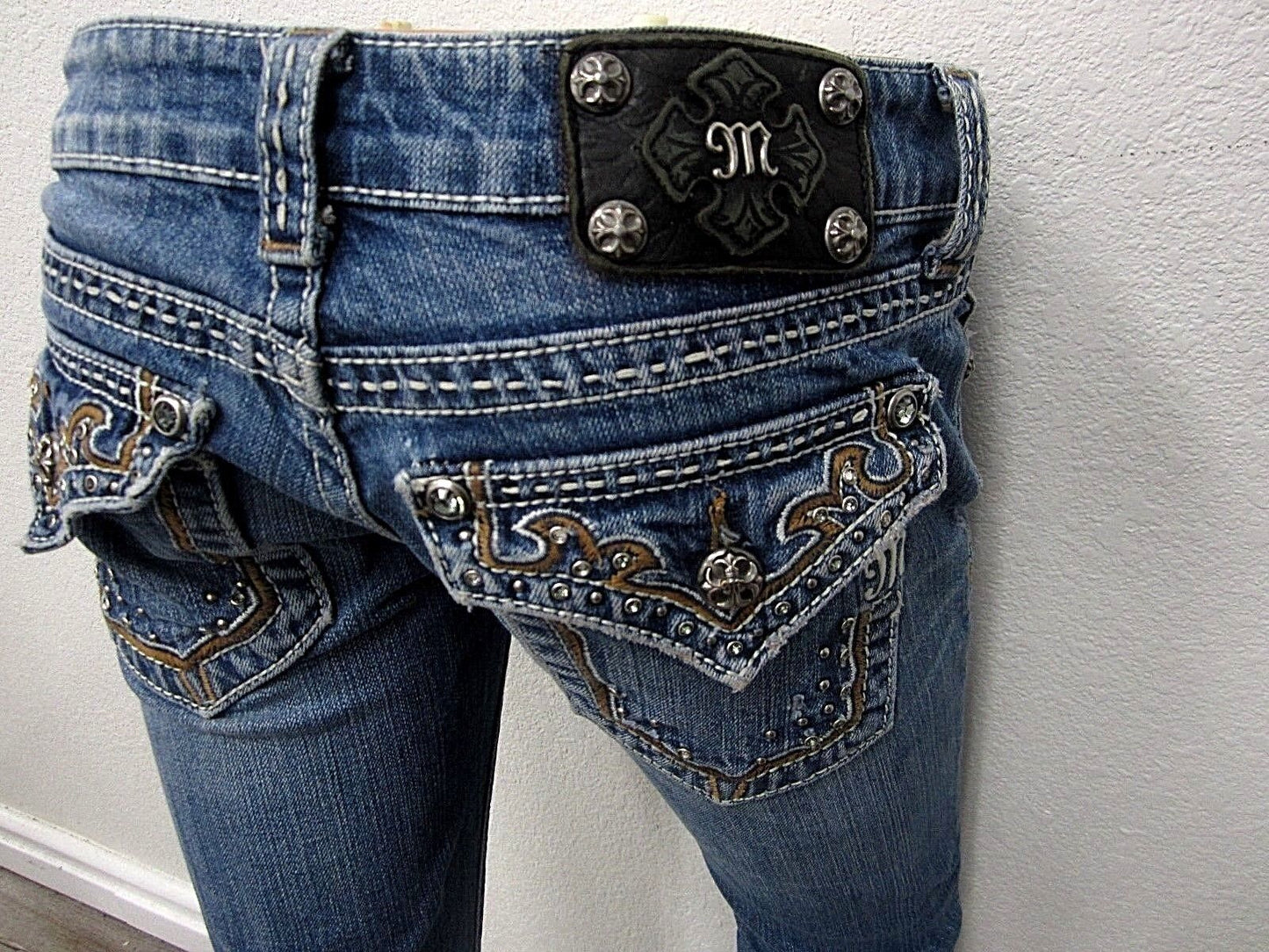 NICE Miss Me Mid-rise Bedazzled Bling Rhinestone Jeans Bootcut JW5354B Sz 26x32