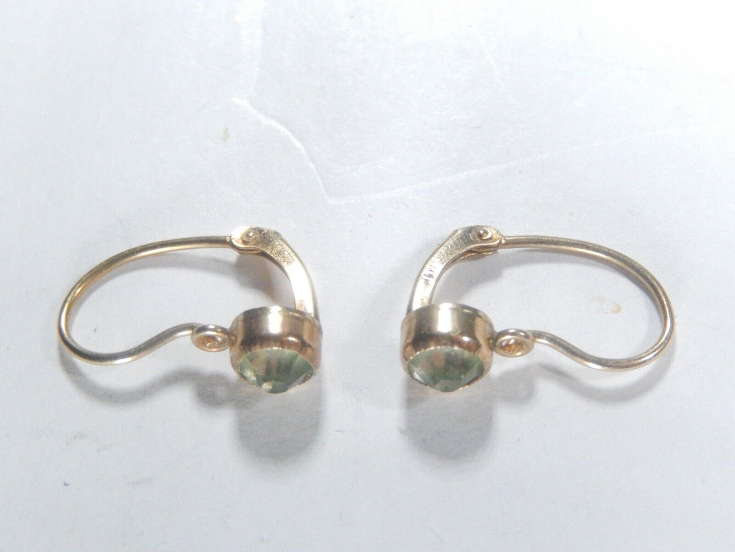 *VINTAGE*  10k Yellow Gold Round Peridot Hinge Back Dangle Earrings