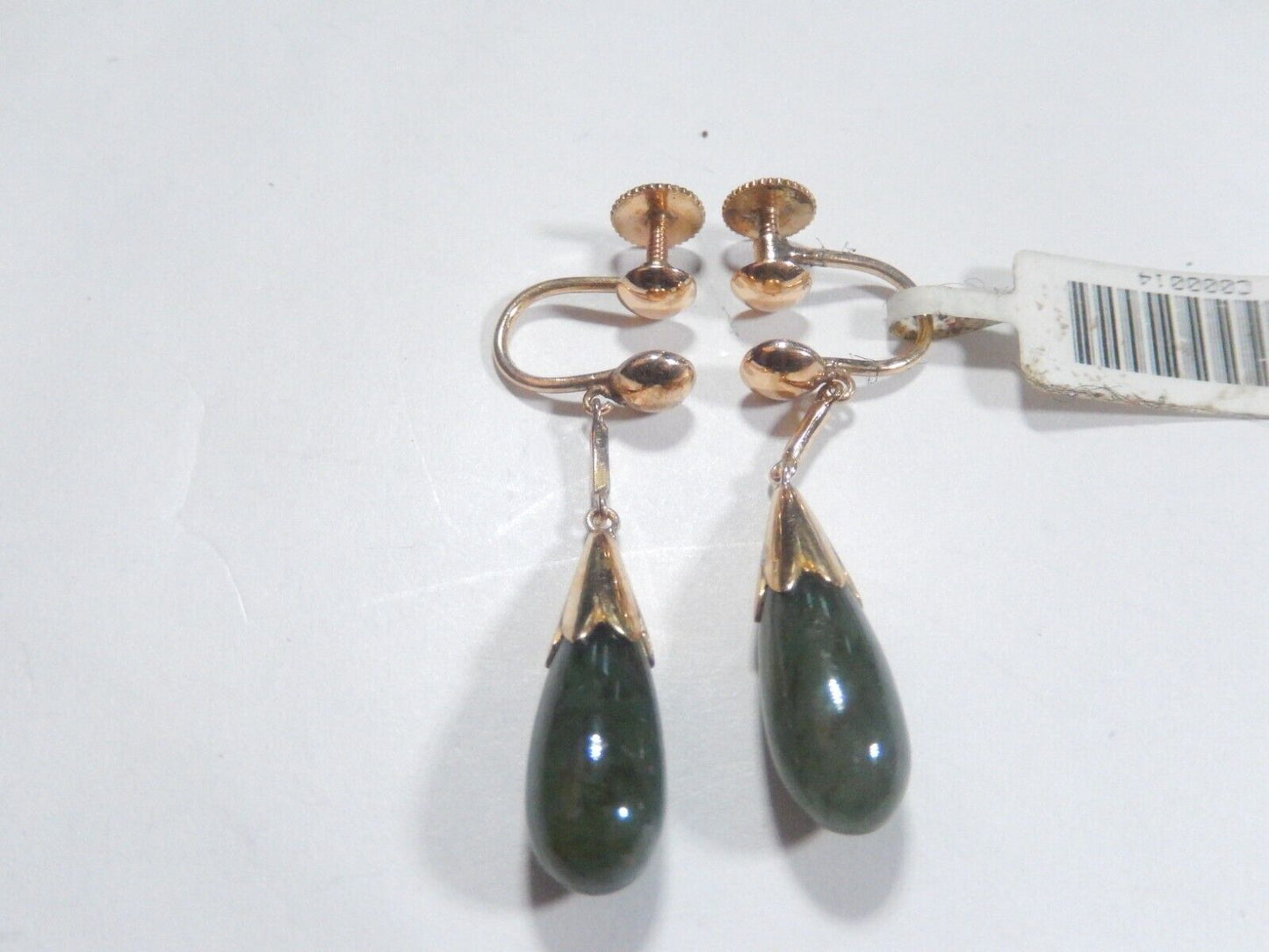 *VINTAGE*  Solid 14K Yellow Gold Teardrop Jade Dangle Screw On Earrings