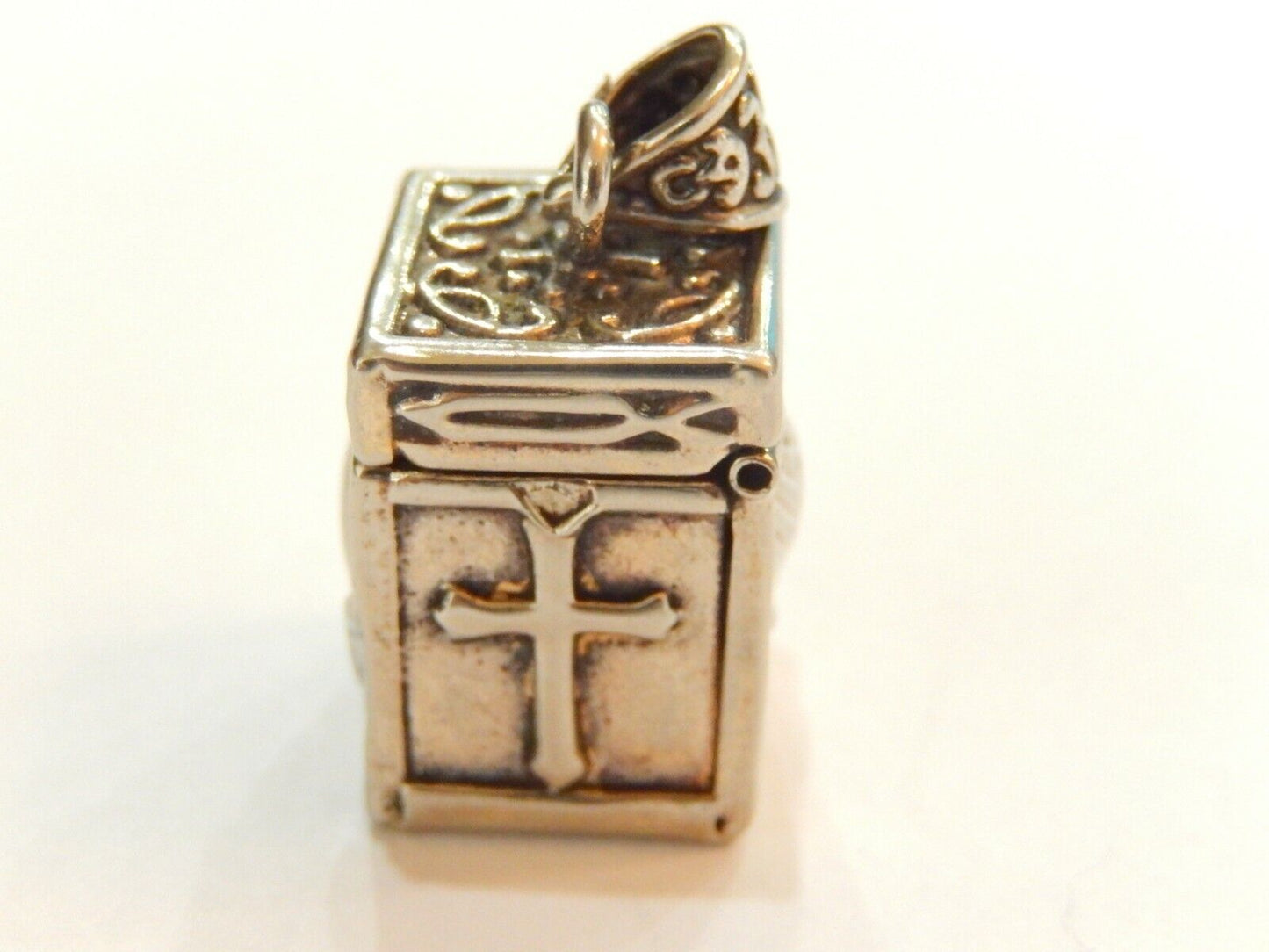 *VINTAGE*  Sterling Silver Christian Prayer Box Pendant Charm Hinged Opening