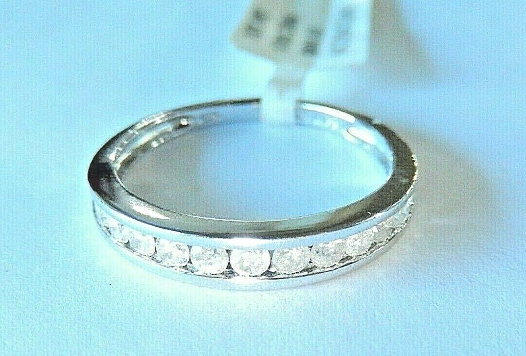 *NWT* 10K White Gold 1/2CT Round Diamond 3.5mm Channel Set Wedding Band Sz 7.5