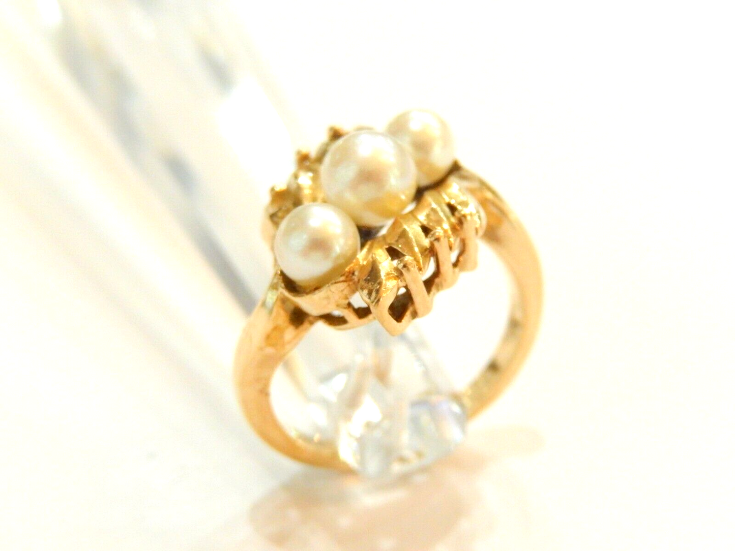 *VINTAGE*  10k Yellow Gold Freshwater Cultured Pearl Three Stone Womens Ring SZ6