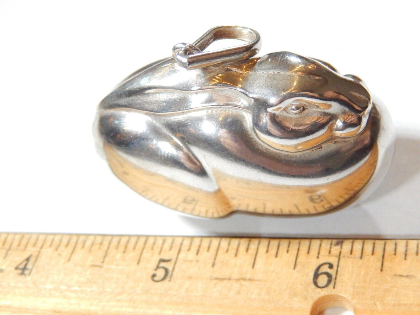 ~VINTAGE~  Sterling Silver R. M. TRUSH CAZENOVIA XMAS ORNAMENT BUNNY PENDANT