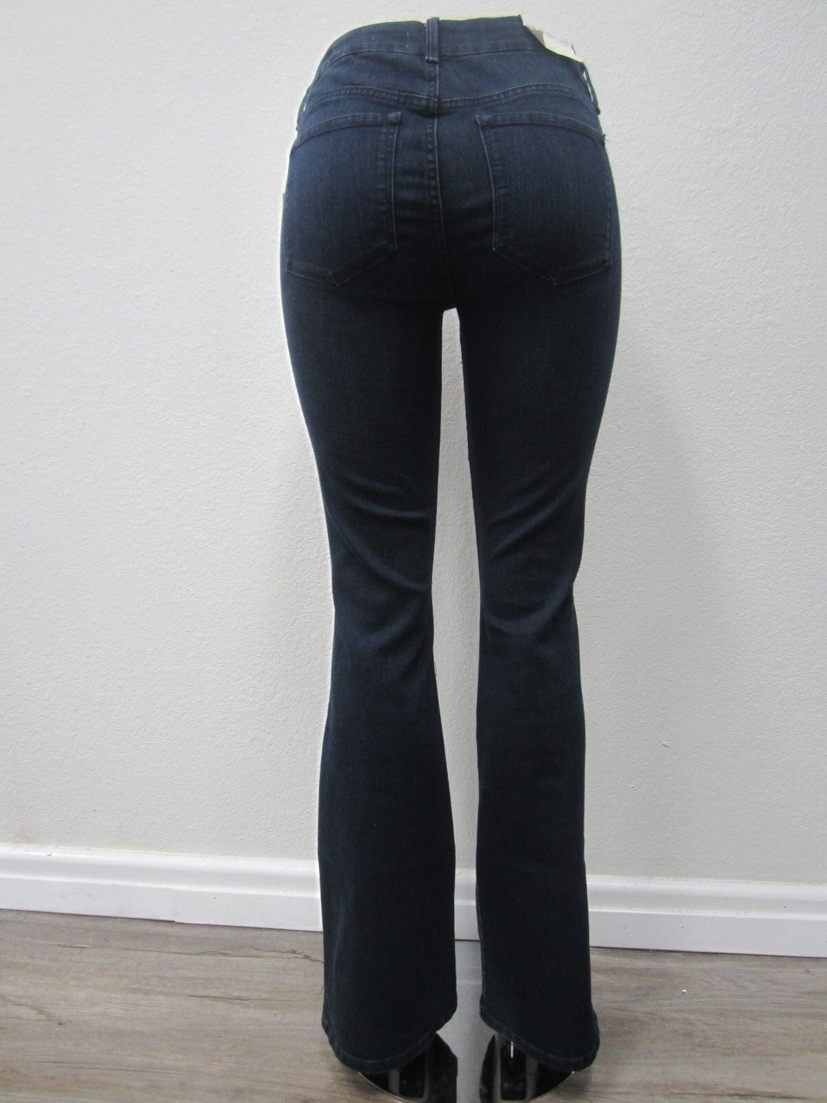 NWT Jessica Simpson Jeans Size 28 X 34 Uptown Slim Flare Freesia Blue Denim