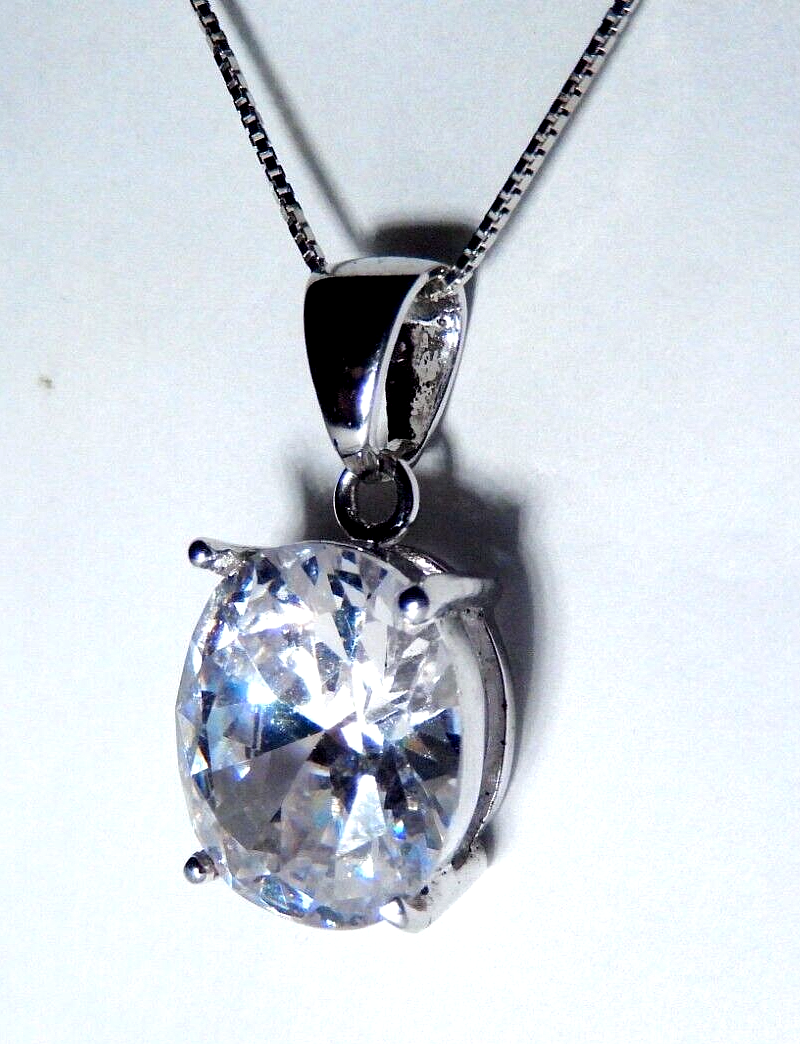 *VINTAGE*  Sterling Silver 10.0 CT CZ Solitaire Pendant with 18" Sterling Chain