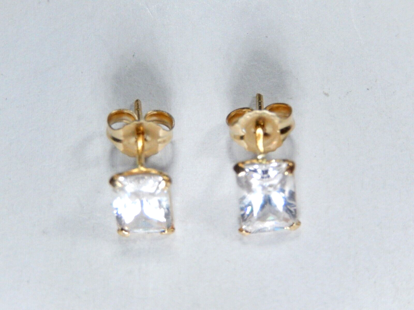 14k Solid Yellow Gold Brilliant Emerald Cut CZ Earrings 7mm x 5mm