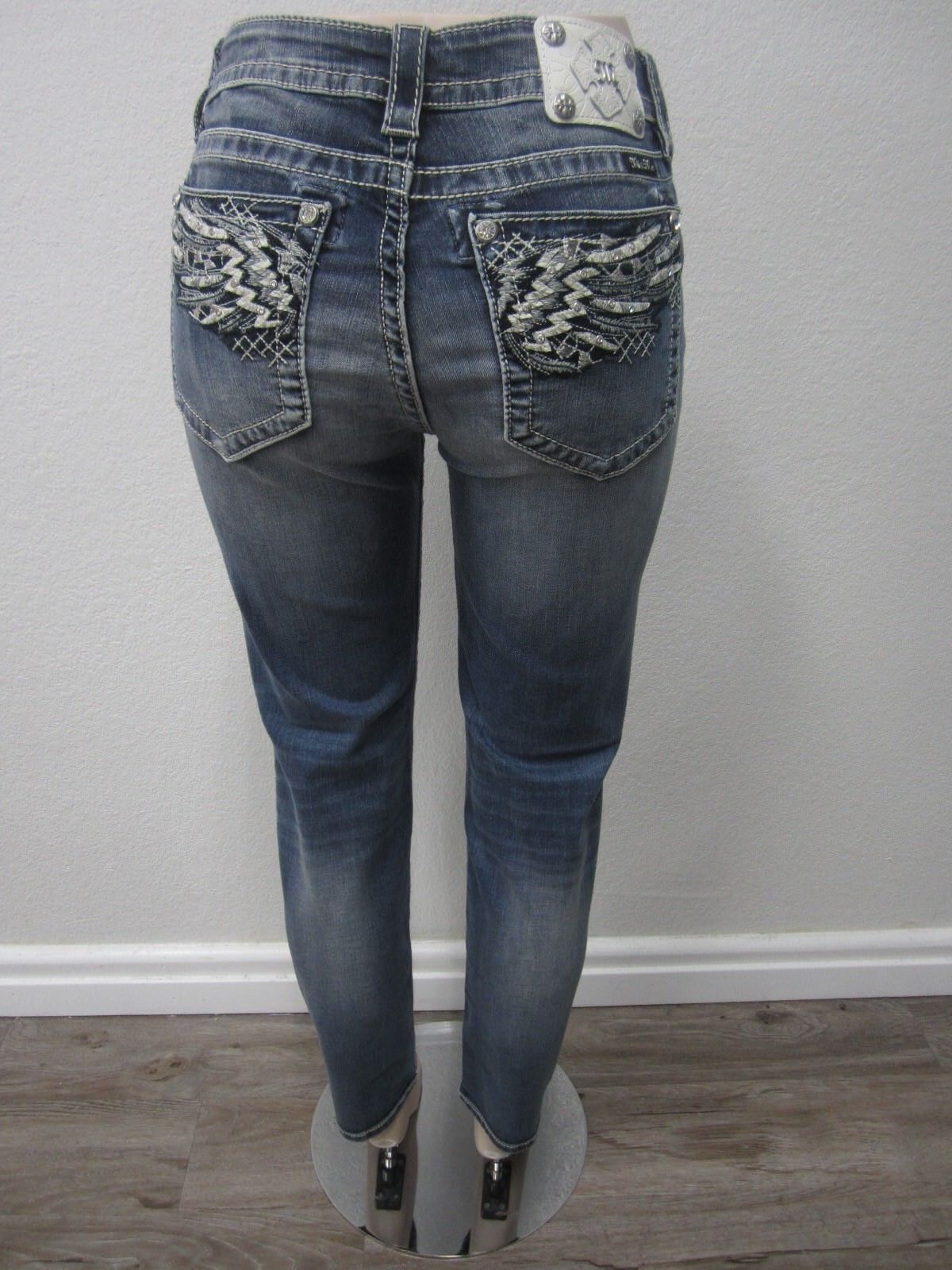 NWT Miss Me Mid Rise Medium Wash Embroidered Wings Skinny Denim MP8931S  W28XL30