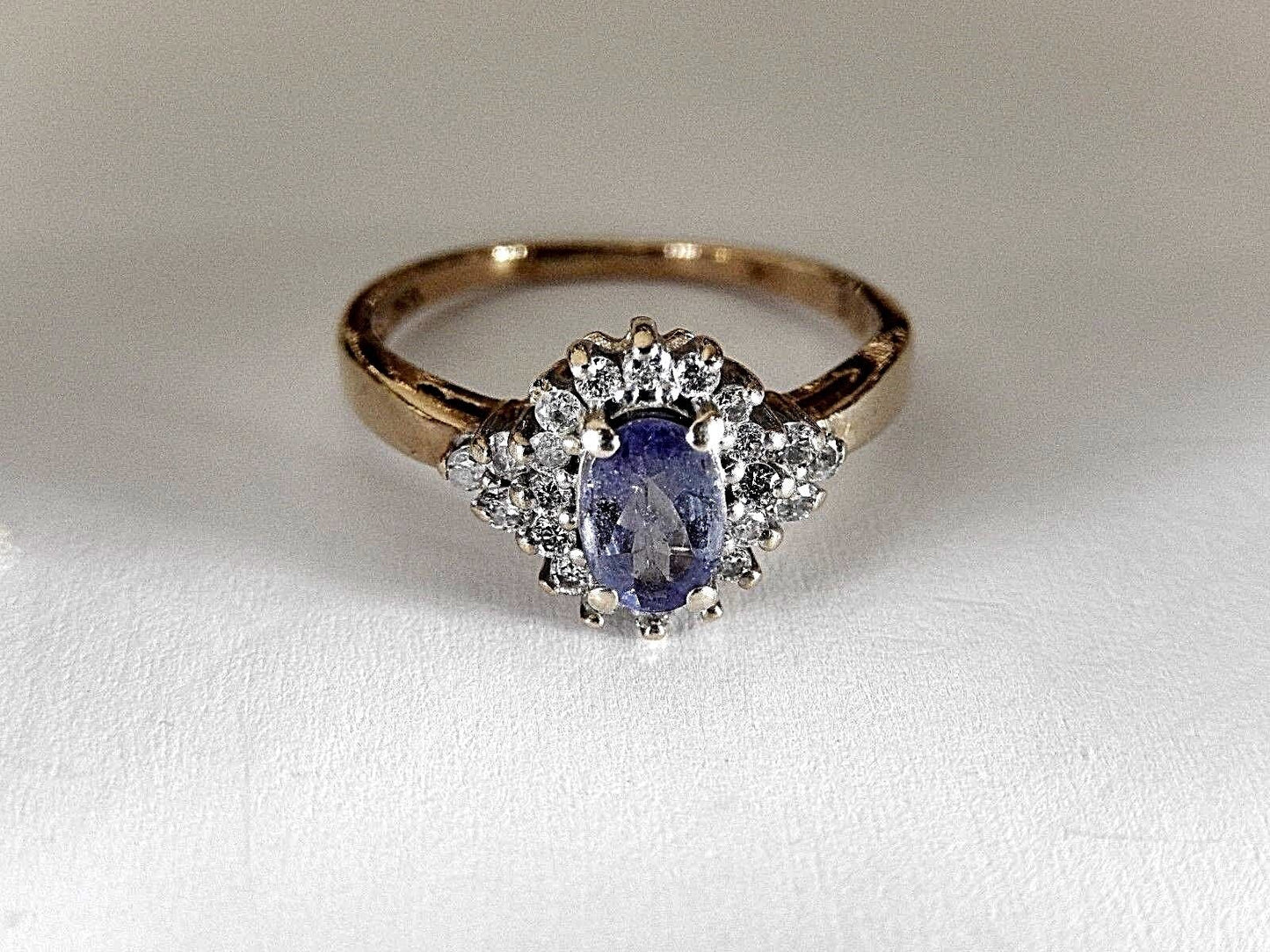 14k SOLID YELLOW GOLD TANZANITE DIAMOND ENGAGEMENT RING  Size 7