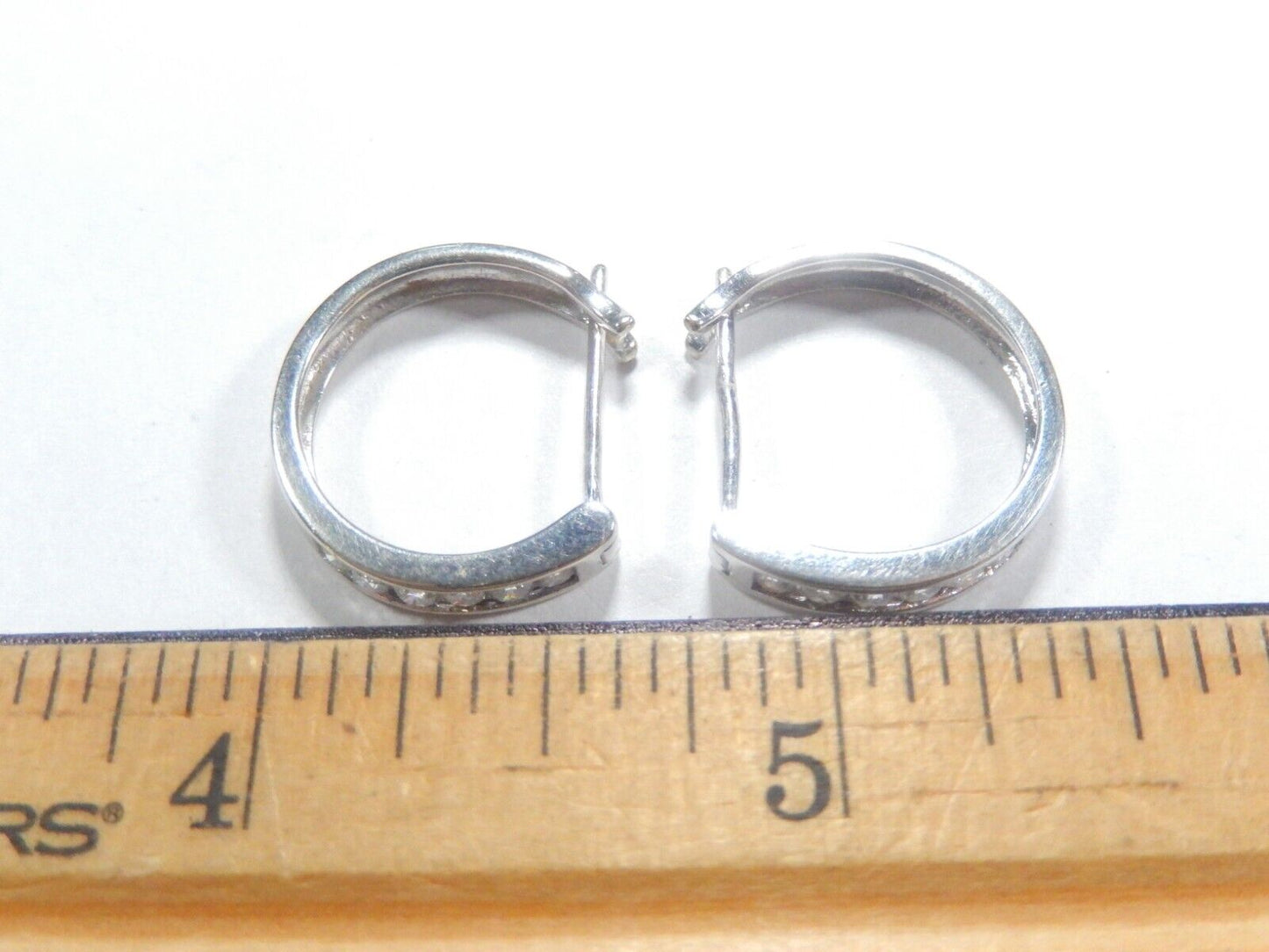 *VINTAGE*  14K White Gold .50 CT Round Cut Natural GH SI Diamond Hoops Earrings