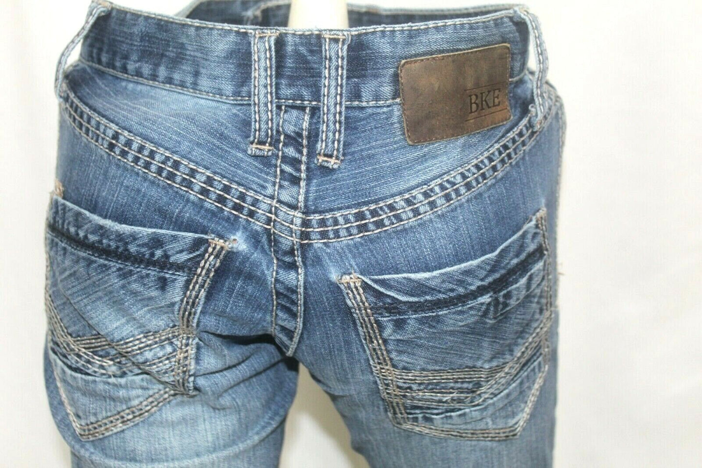 BKE Fulton Womens Jeans Size 27L Bootleg Med Blue Wash Distressed