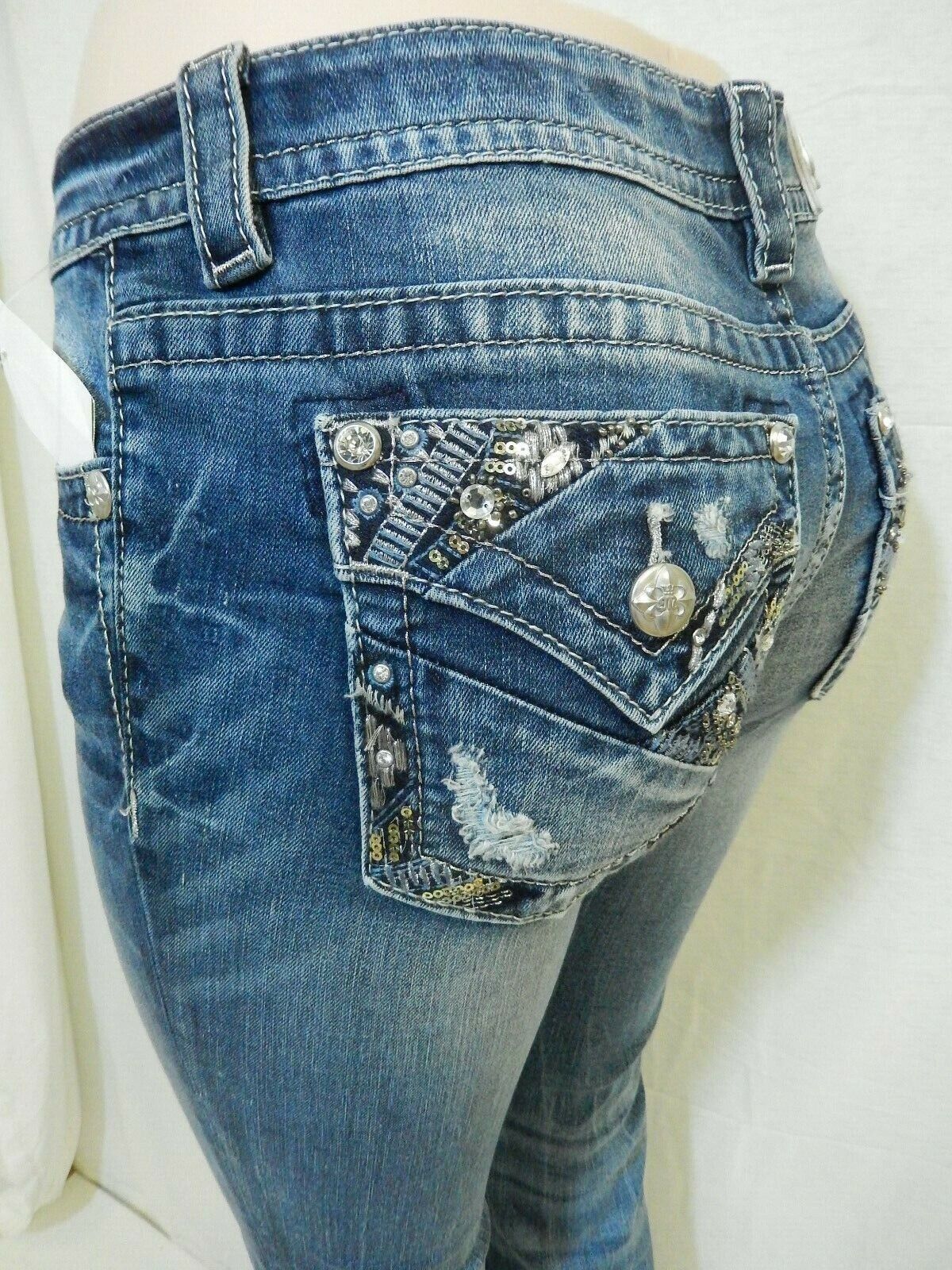 NWT Miss Me Standard Boot Cut Jeans Medium Blue Beads Jewels Bling Size 25 x 31