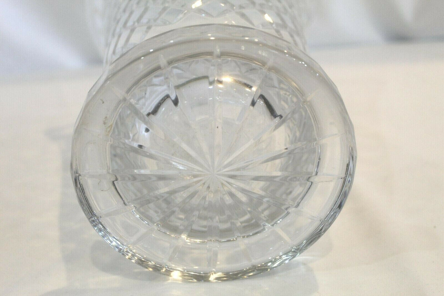 Avitra Crystal Corp Hand Cut Over 24% Lead Crystal 12" Tall Vase