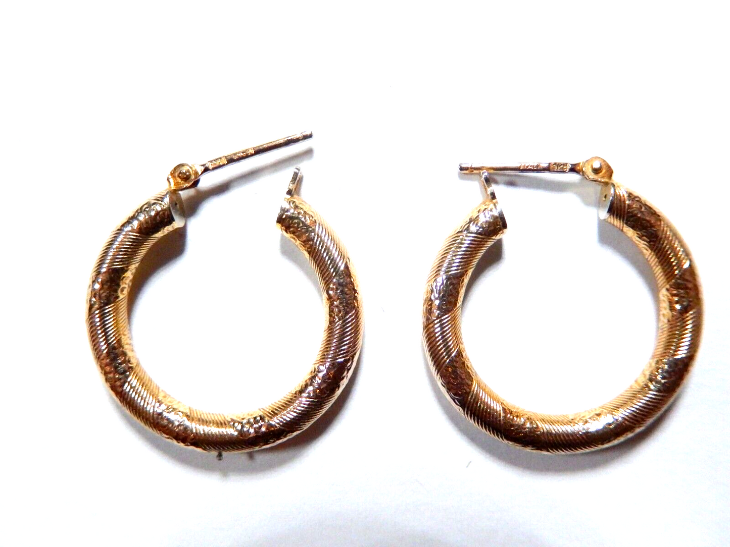 10K Yellow Gold 3.0mm Thick Textured Hoop Earrings 20mm in Diameter
