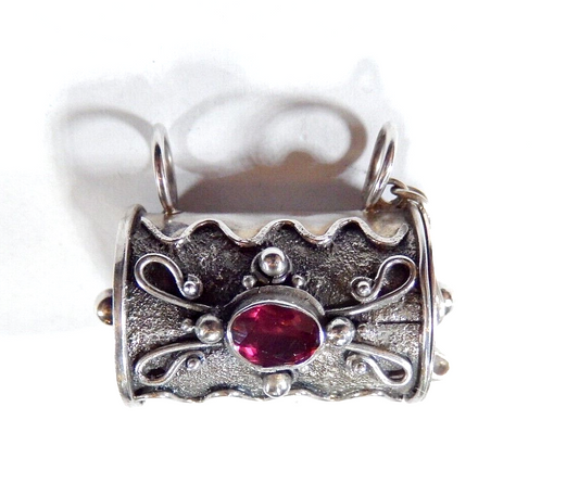 *VINTAGE*   925 Sterling Silver Garnet Poison Pill Box Locket Pendant