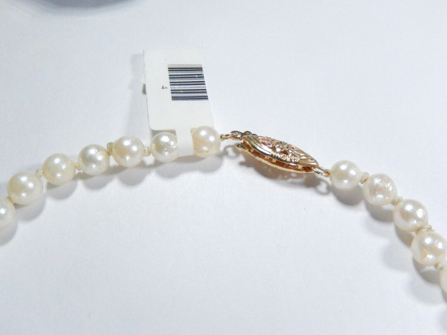 *VINTAGE* 14K Yellow Gold Clasp Cultured 5.5mm Pearl Hand Knotted Necklace 18”