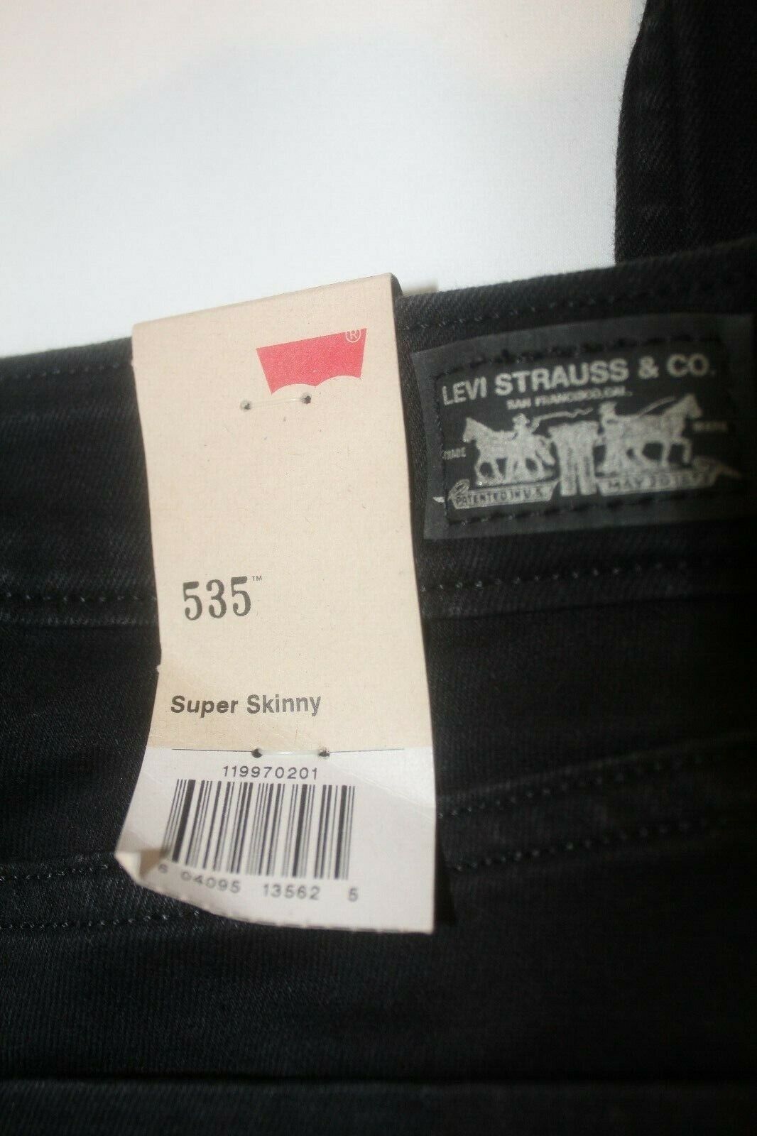 *NWT* Levi’s Women’s 535 Soft Black Skinny Ultra Stretch Jean Leggings 27 x 30