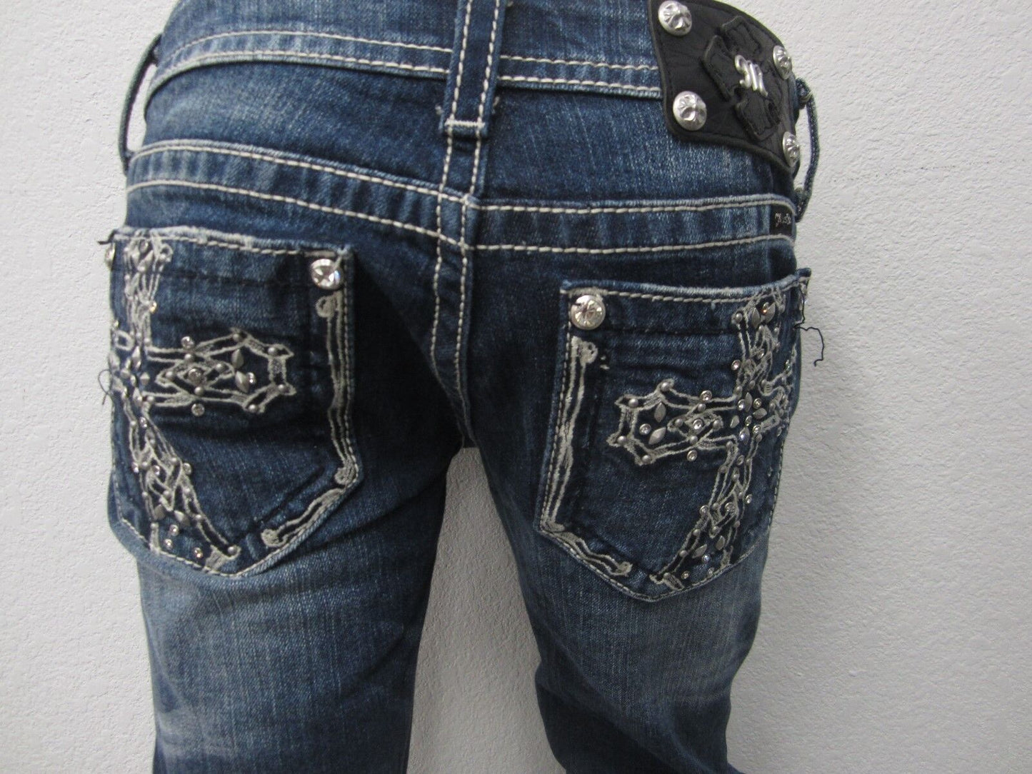 NWOT  Miss Me Women's Cross Rhinestone Bling JP5370B Boot Cut Jeans Sz 27 X 29