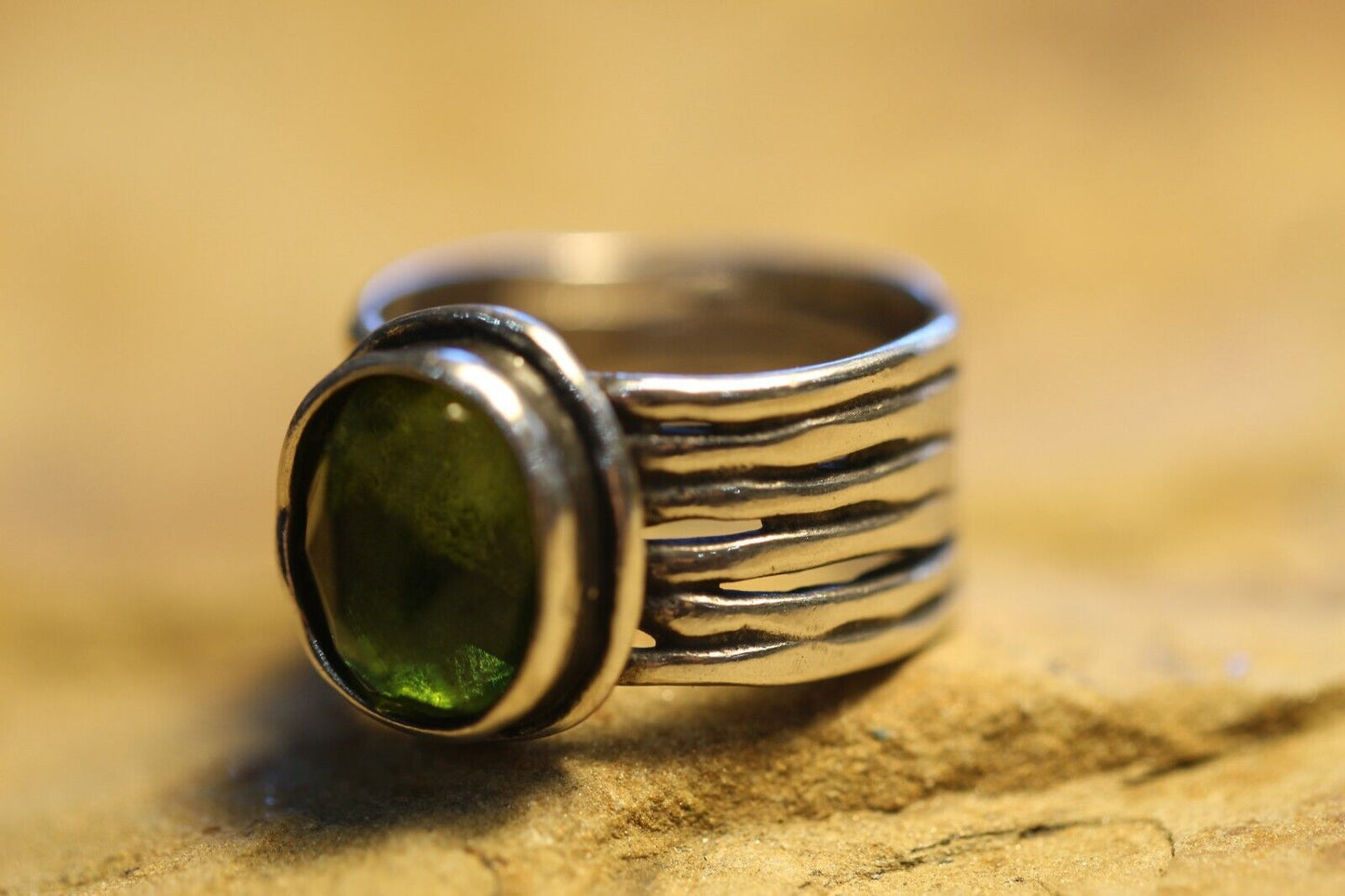 *VINTAGE* Silpada Green Stone Ring Wide Band Sterling Silver Size 8.25