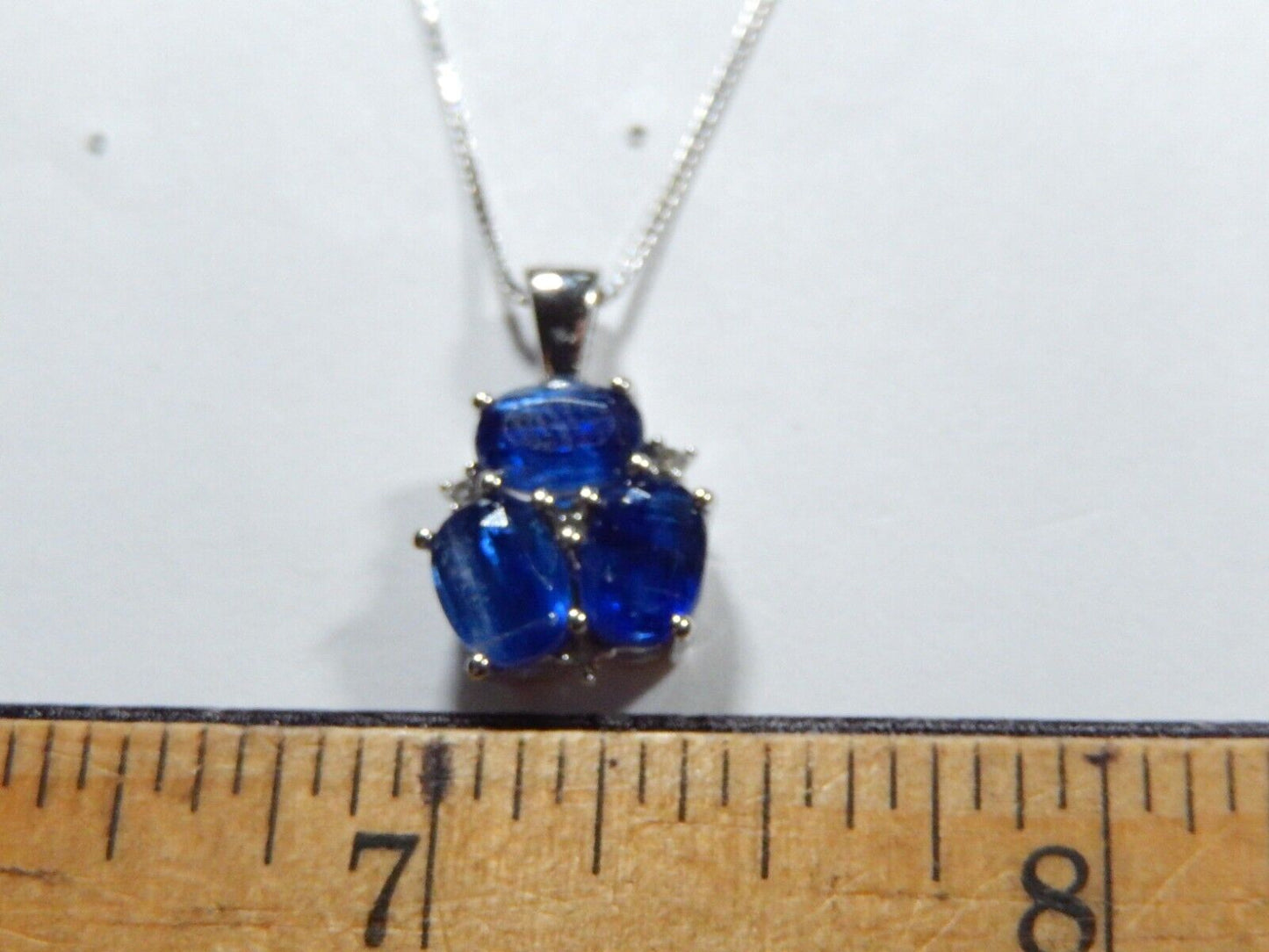*VINTAGE*  Sterling Silver 2.25 Ct Oval Natural Blue Sapphire Pendant W/18"chain