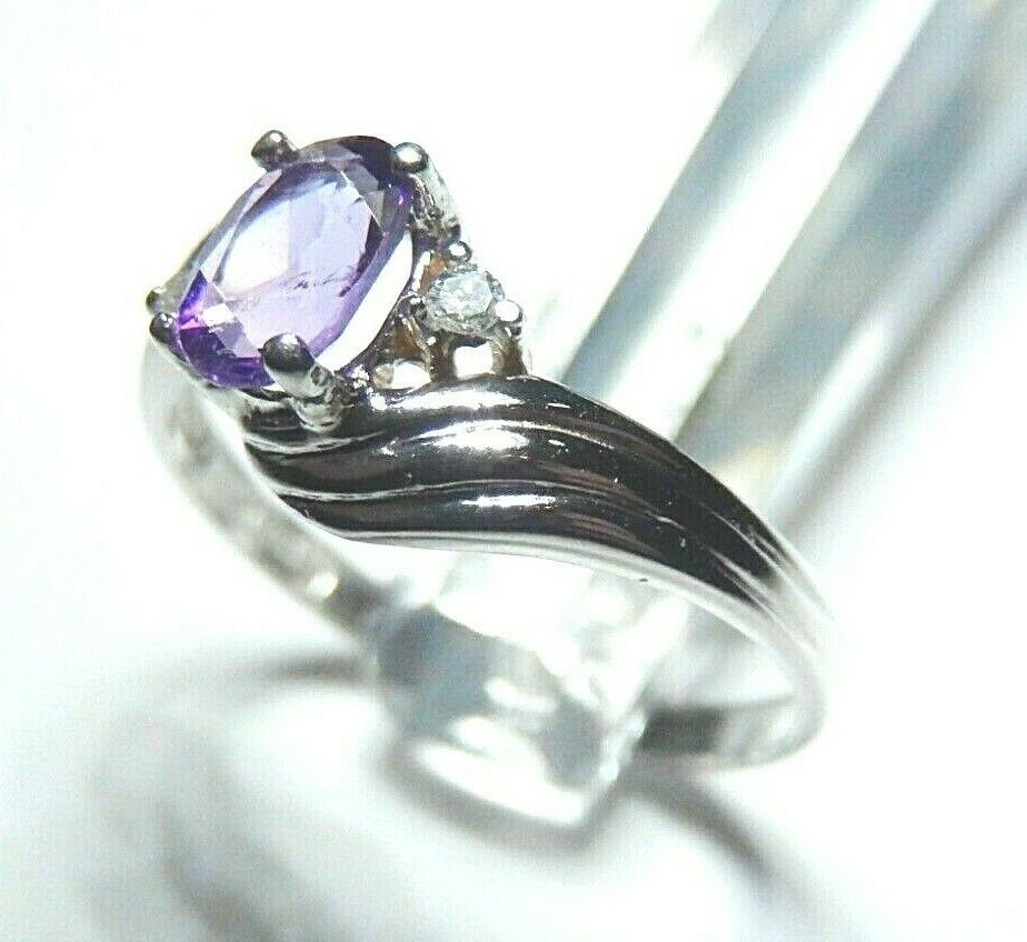 *NWT* 10k White Gold Oval Amethyst And Diamond Ring Size 6.5