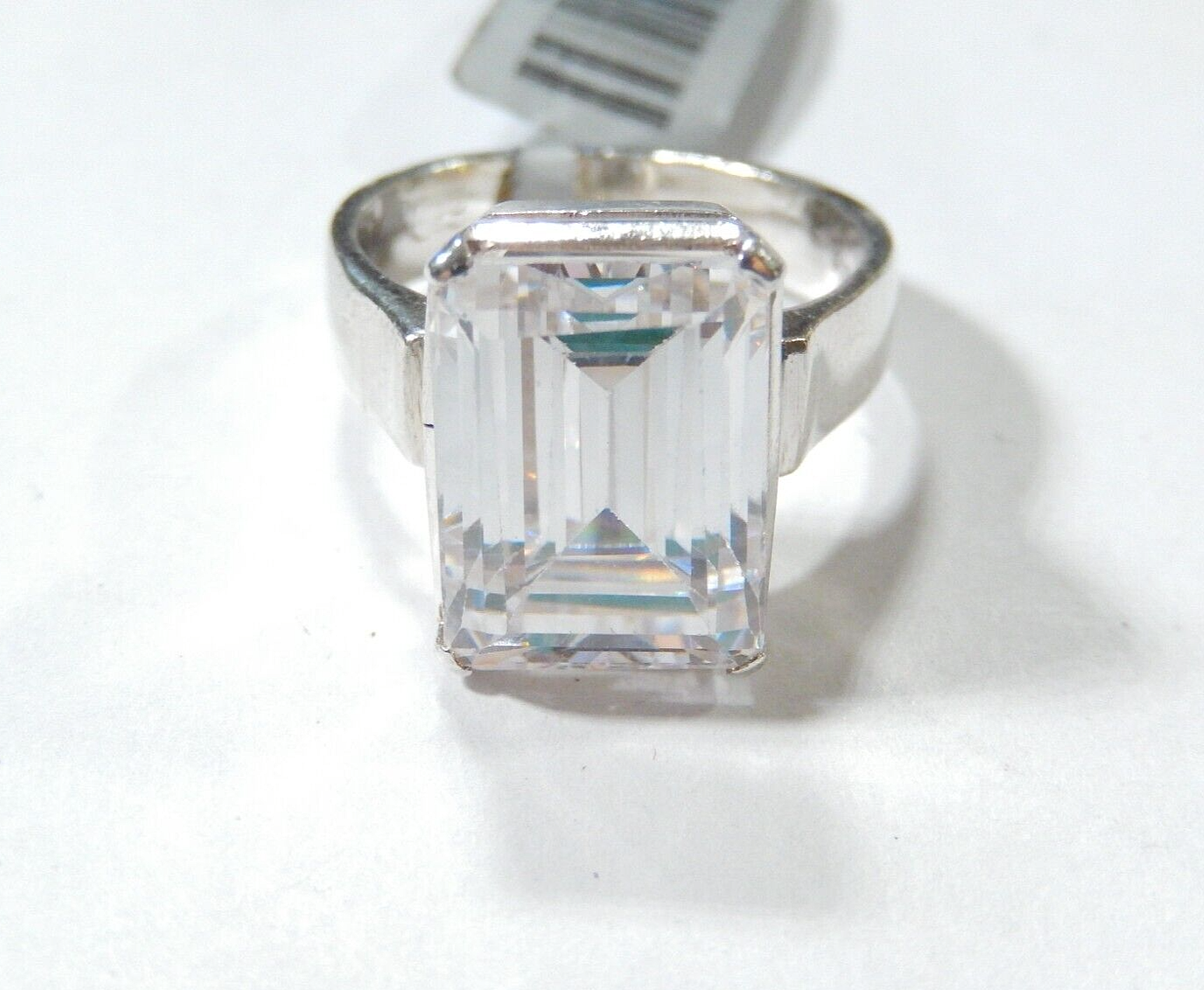 *VINTAGE*  Sterling Silver Solitaire 10.0CT White Emerald Cut CZ  Ring Size 7.75