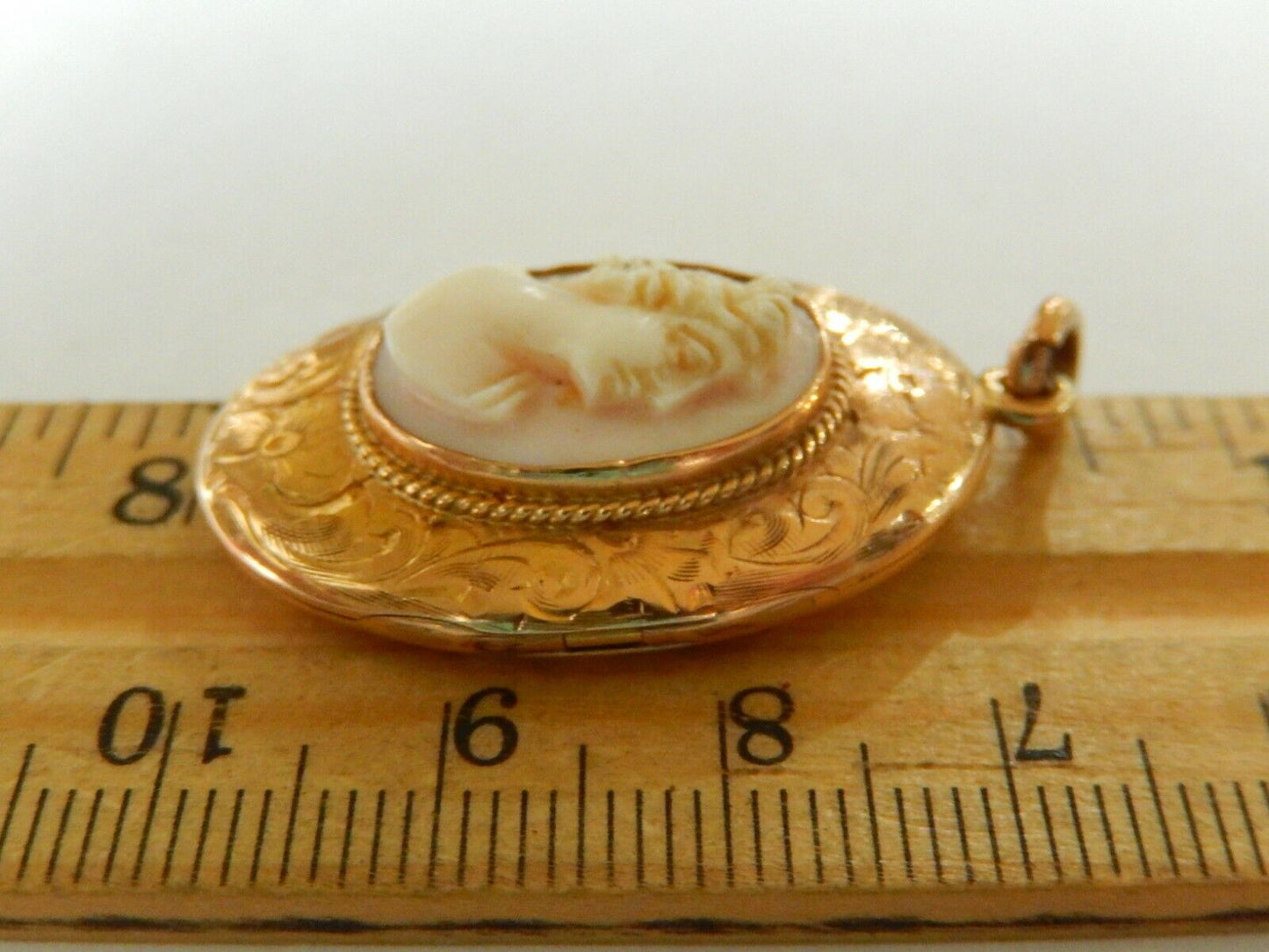 1800's 14k Yellow Gold Antique Cameo Shell With Double Picture Locket / Pendant