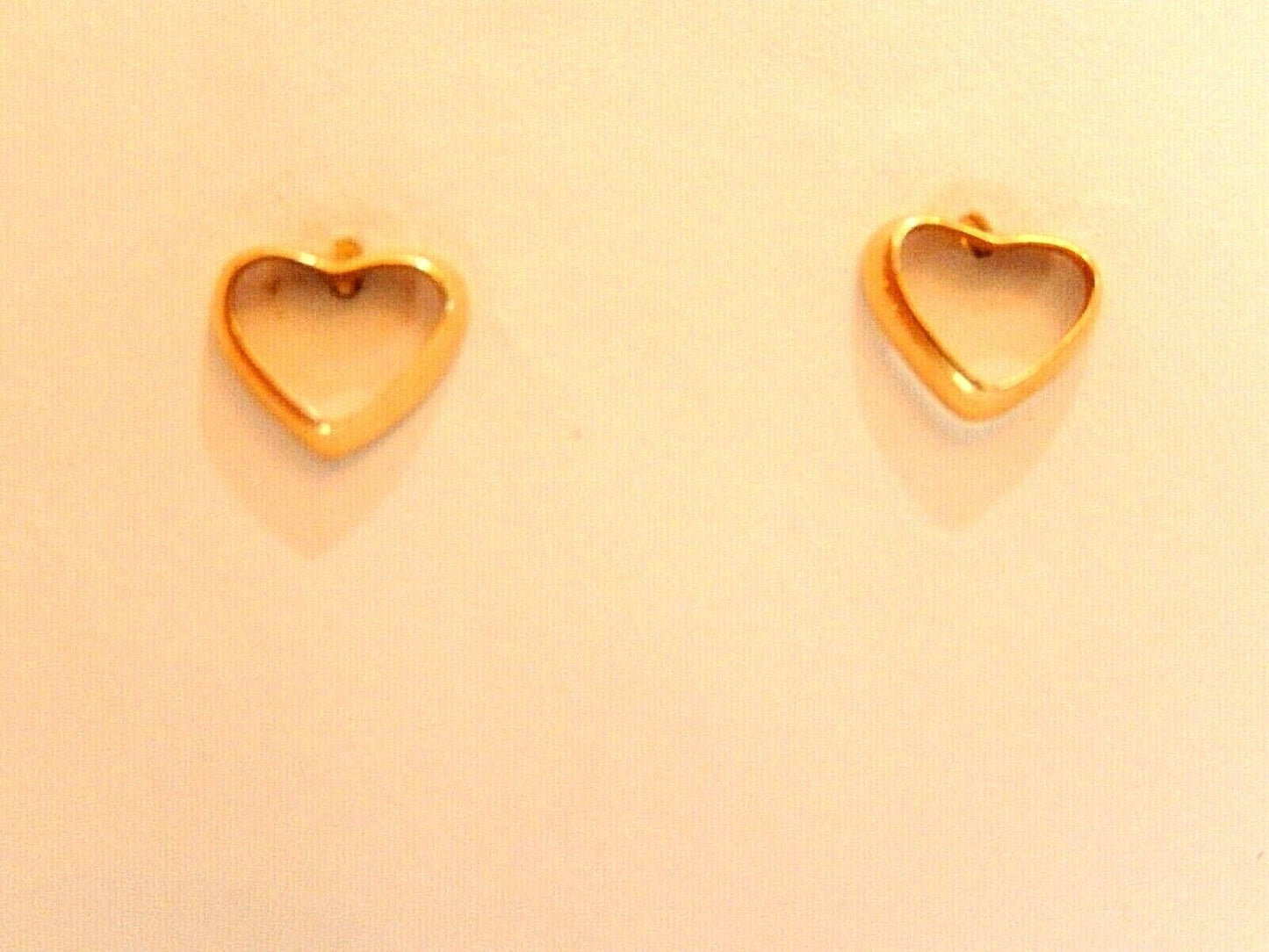 14K Yellow Gold Open Heart Design Stud Earrings 1/4" x 5/16"