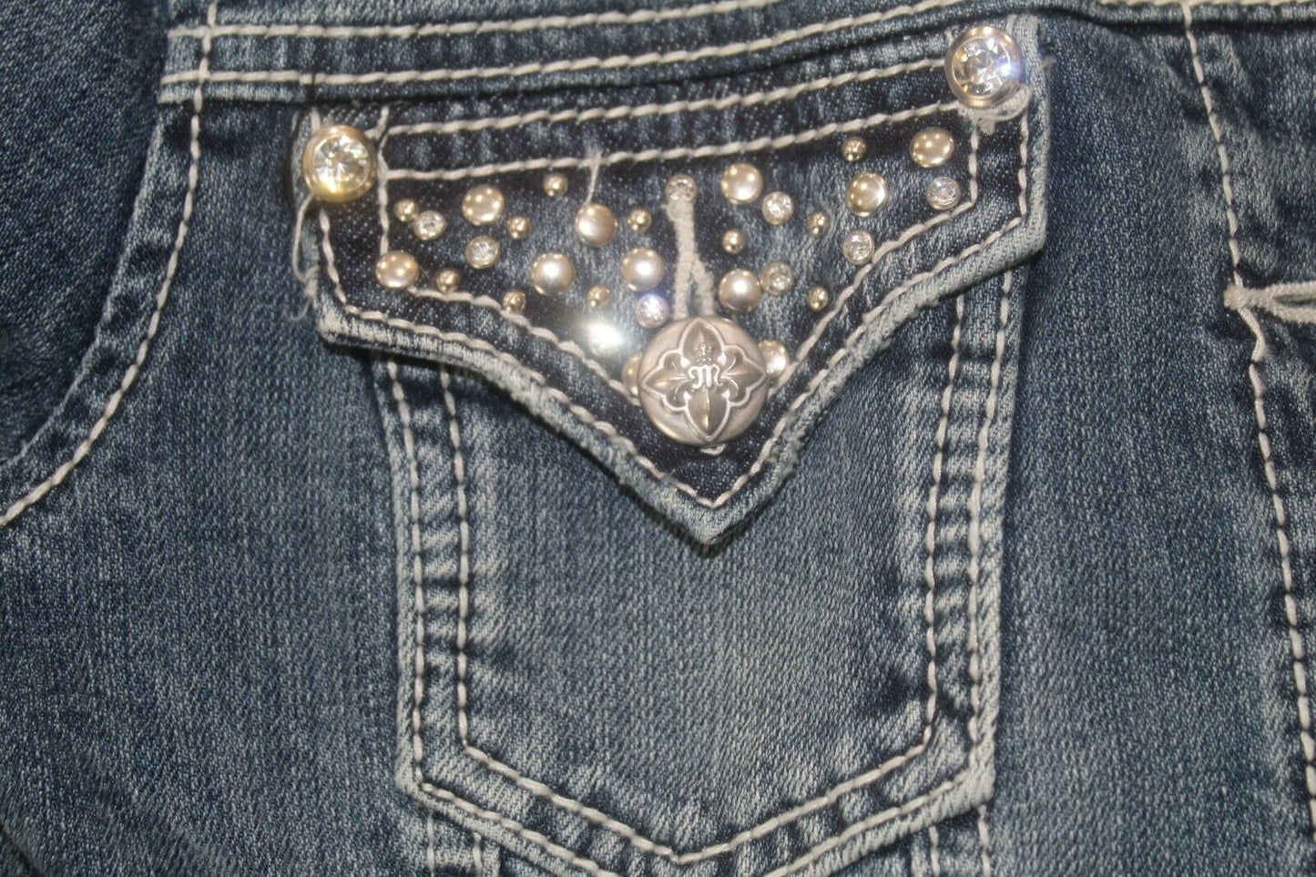 *NWT* Miss Me  JJ5788A Denim Jacket Rhinestone & Silver Stud Design Size Small