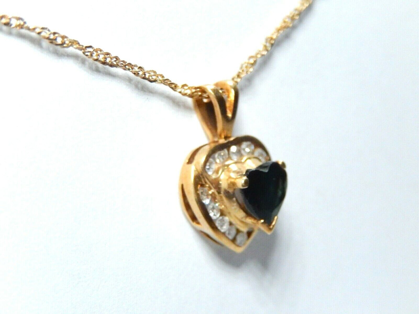 *VINTAGE*  14k Yellow Gold, Sapphire, Diamond Heart Pendant w/14K 18" Chain