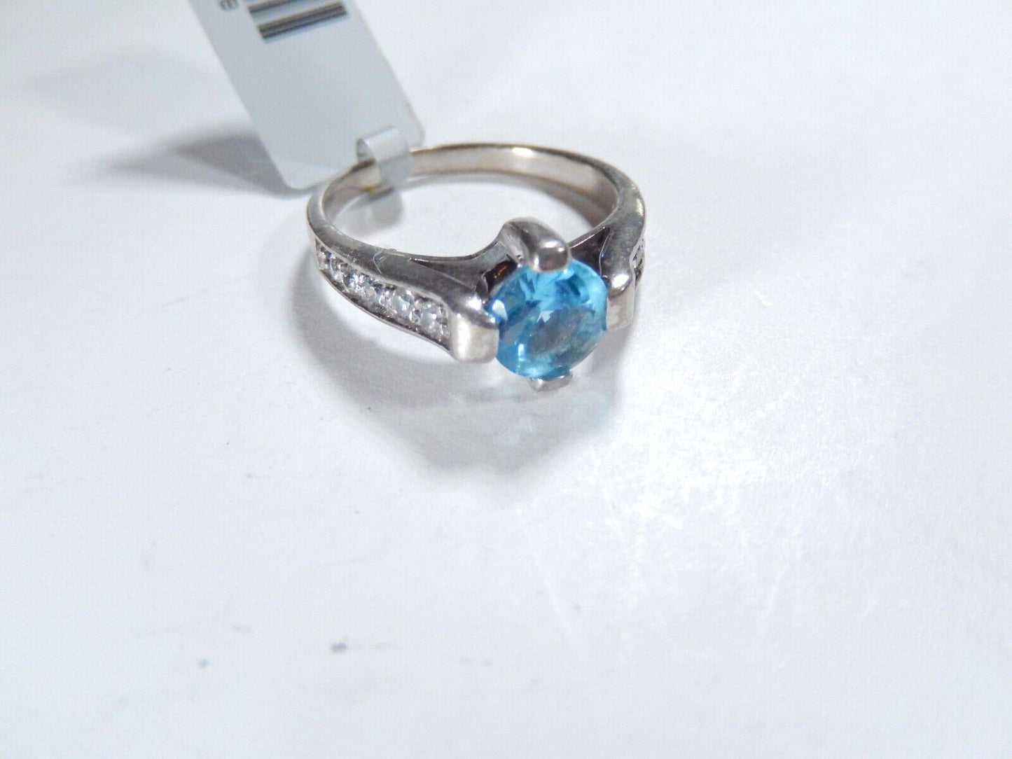*VINTAGE* Sterling Silver  1CT Size Blue Topaz and Cubic Zirconia Ring Size 6.75