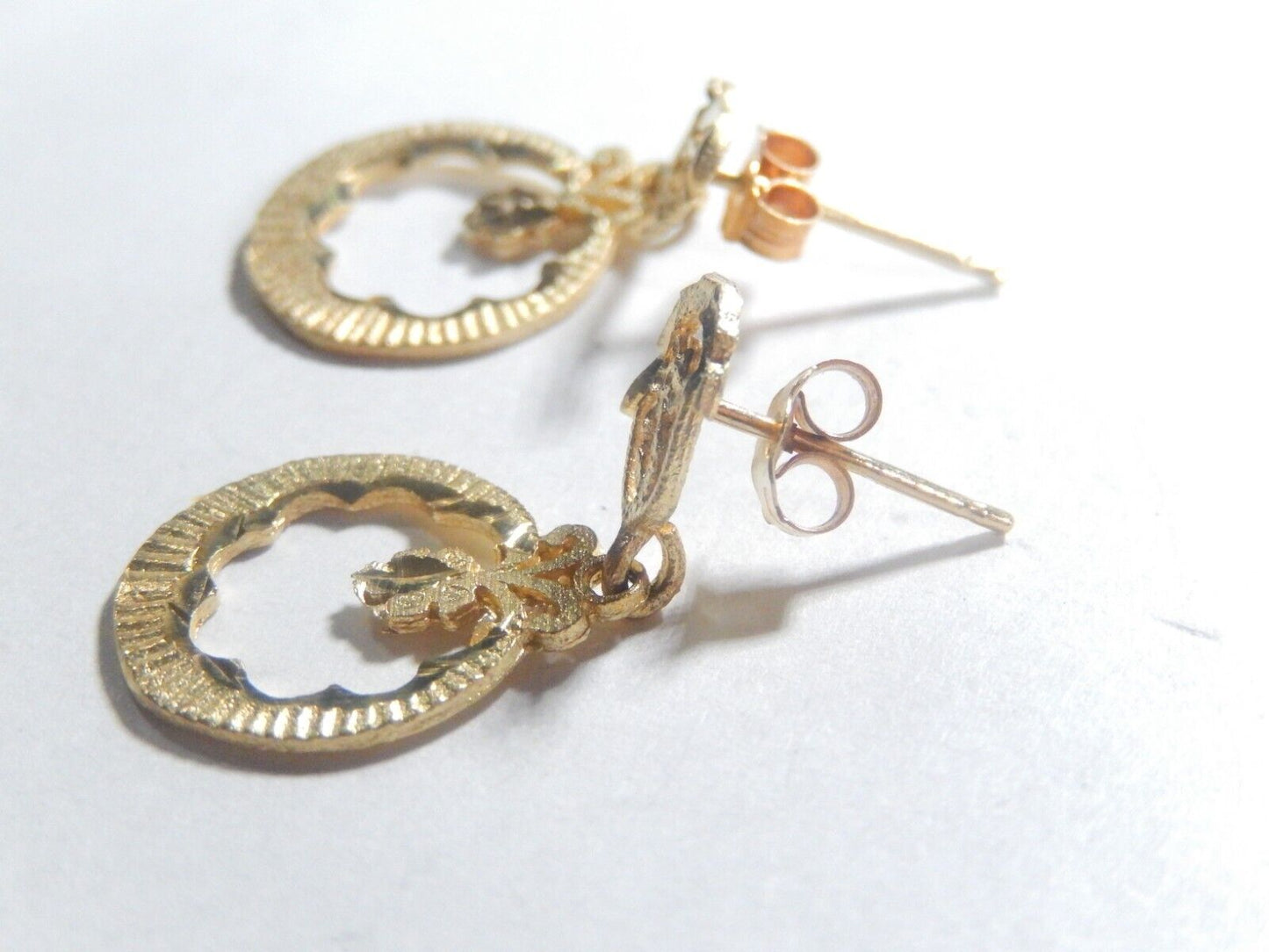 14K Yellow Gold Decorative Diamond Cut Dangle Earrings 1" x 1/2"