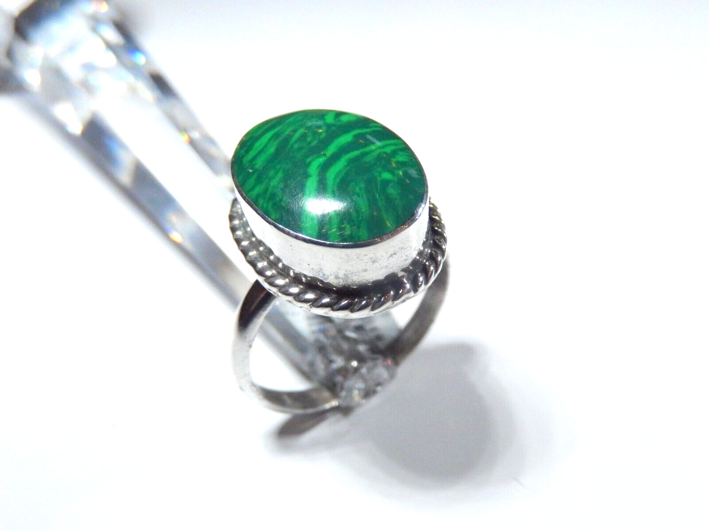 *VINTAGE*  Native American Sterling Silver Large Oval  Malachite Ring Size 10.75